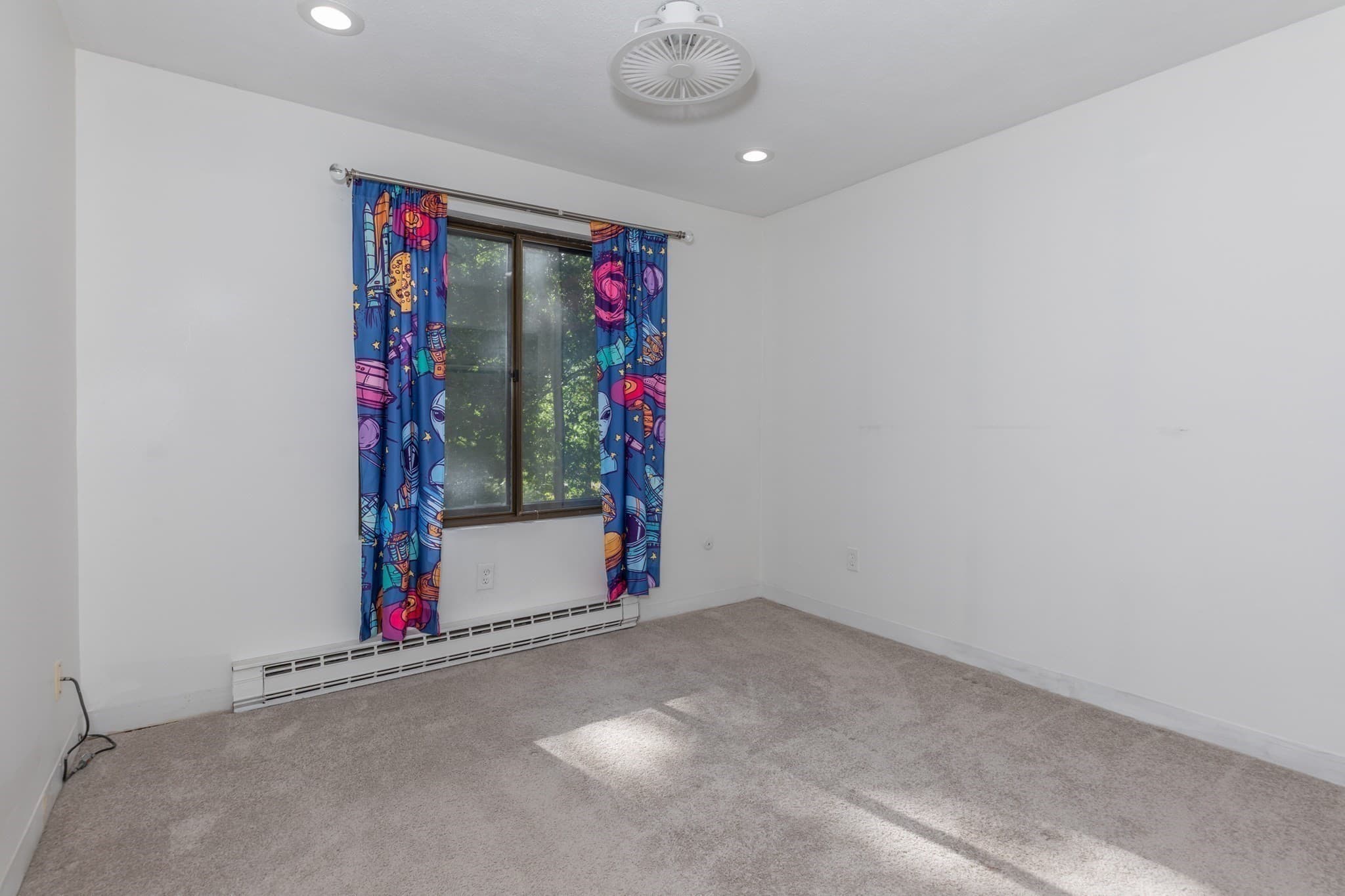 Condominium at 22 Old Stone Way # 22, Weymouth MA 02189, photo 31 of 38