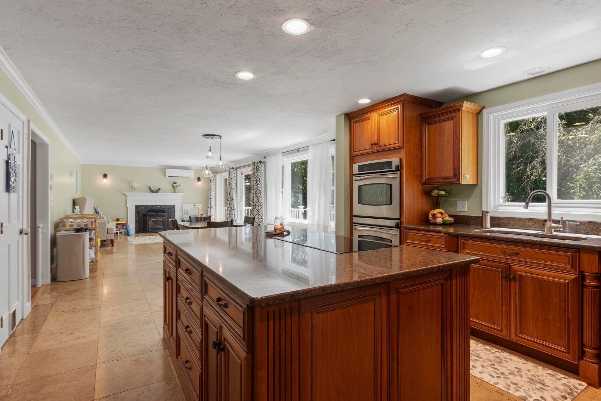 Single Family Residence at 22 Ponnakin Hill Rd, Charlton MA 01507, Charlton, photo 8 of 38