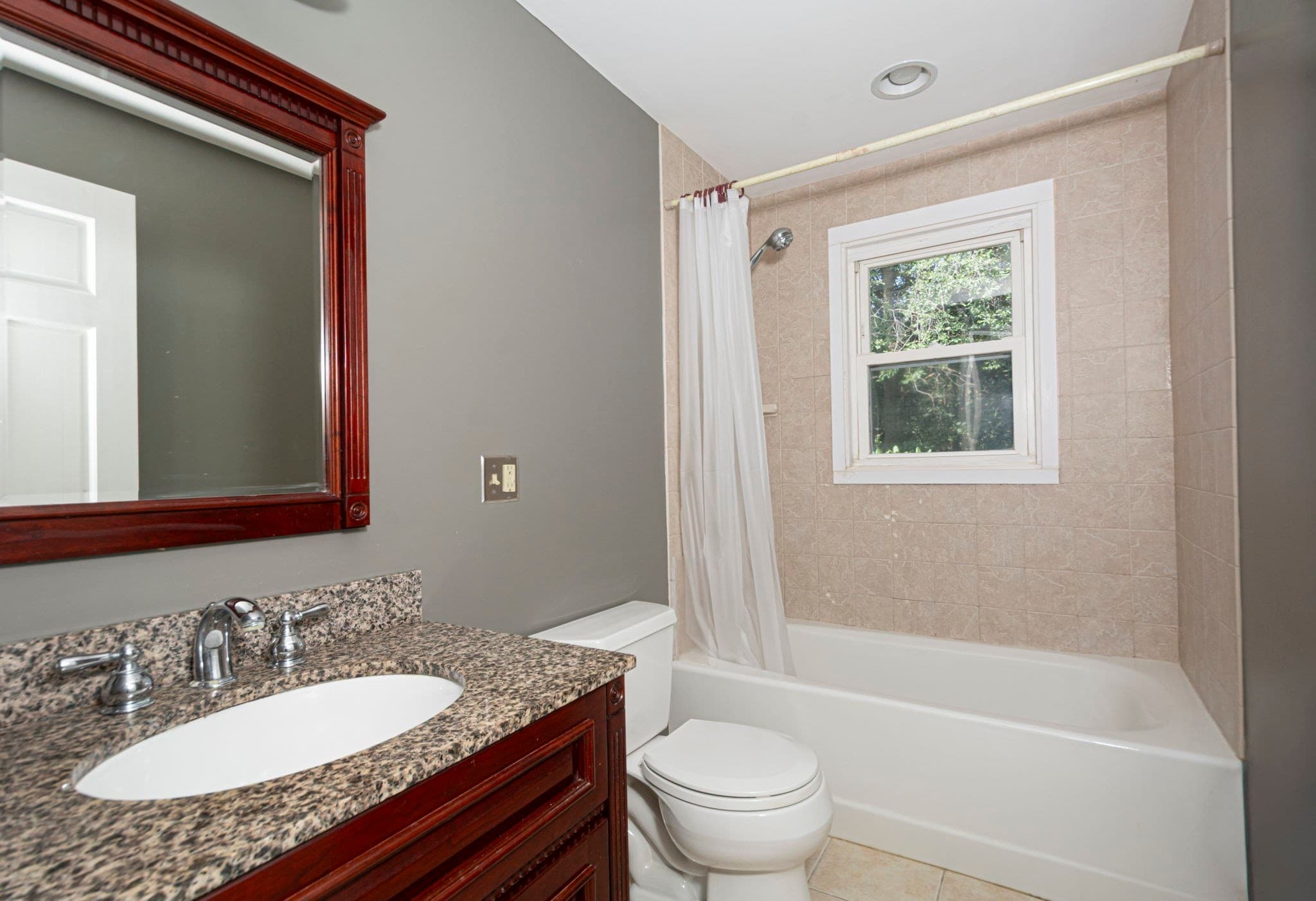 Single Family Residence at 10 Farview Ave, Shrewsbury MA 01545, Shrewsbury, photo 15 of 29
