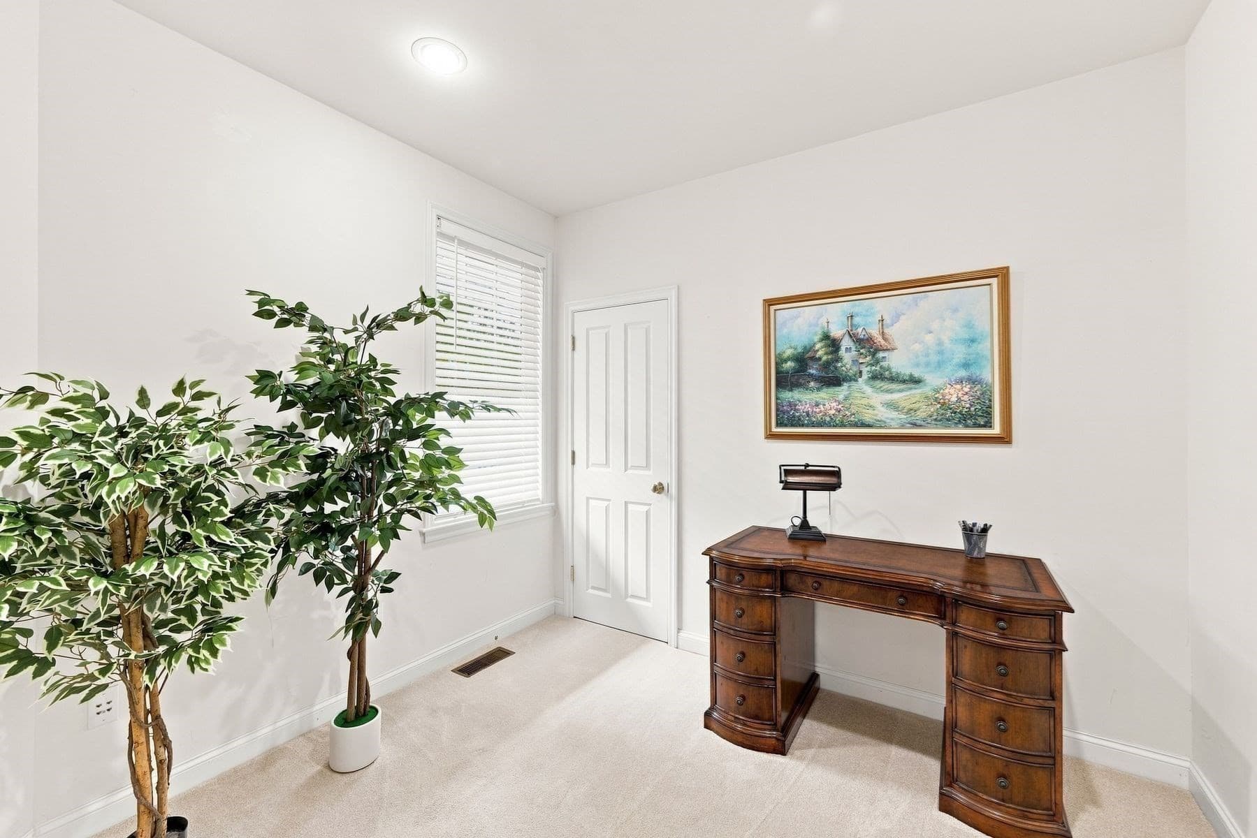 Condominium at 2 Pimpernel Cir # 25, Georgetown MA 01833, Georgetown, photo 6 of 35