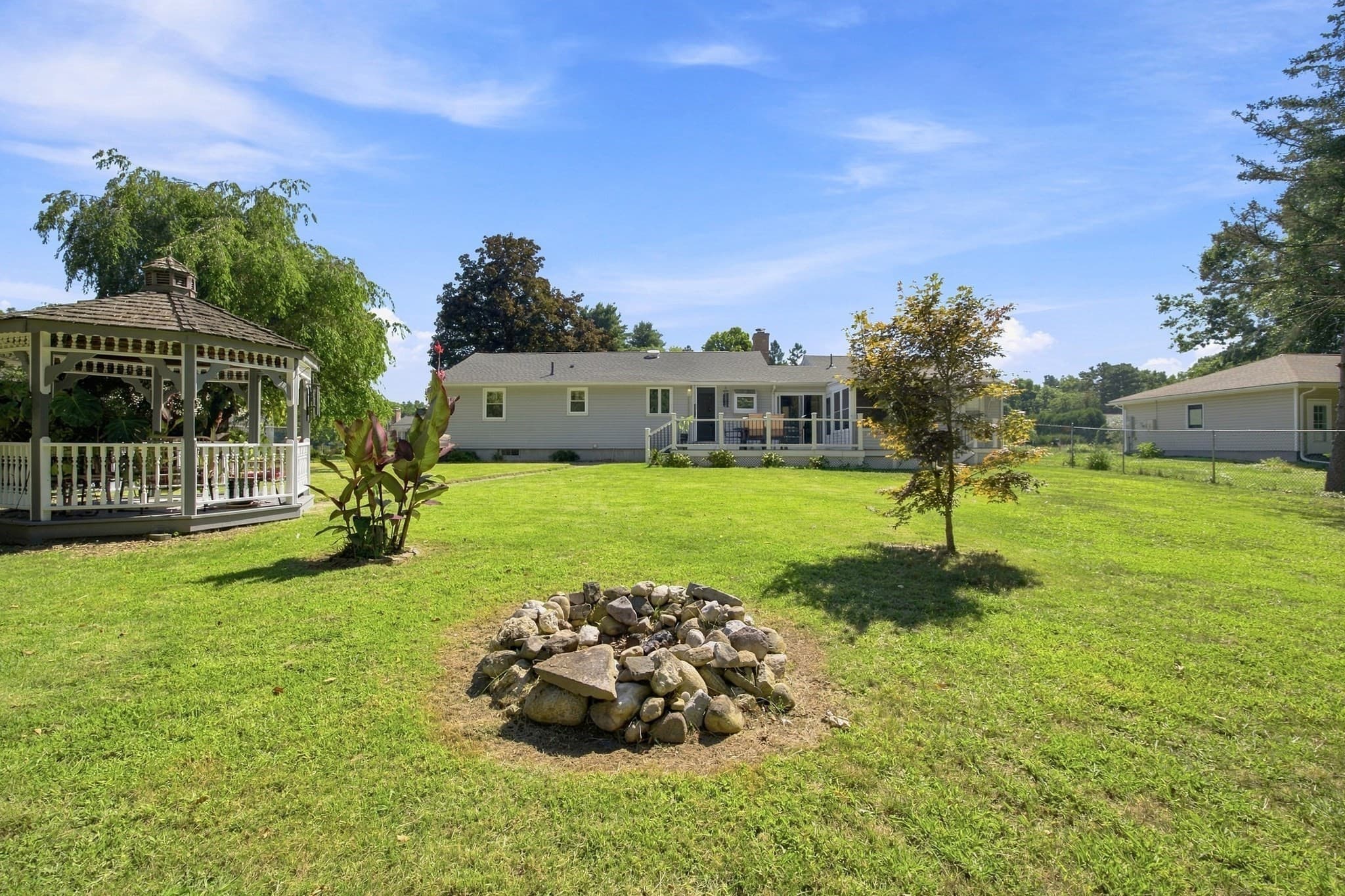 Single Family Residence at 47 Overlook Dr, Easthampton MA 01027, Easthampton, photo 38 of 42