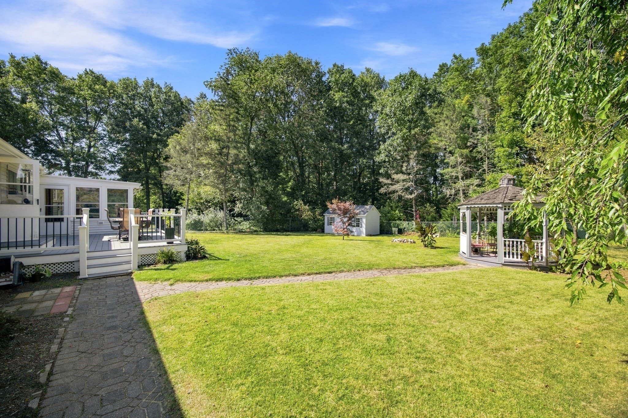 Single Family Residence at 47 Overlook Dr, Easthampton MA 01027, Easthampton, photo 35 of 42