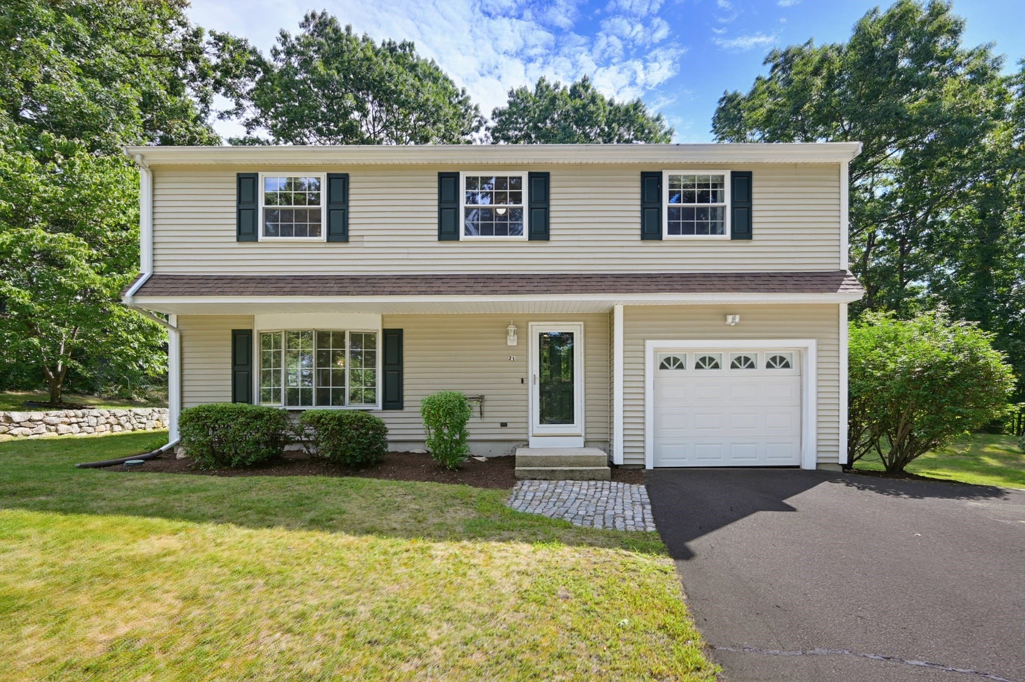 Single Family Residence at 21 Stagecoach Dr, Ashland MA 01721, Ashland, photo 2 of 38