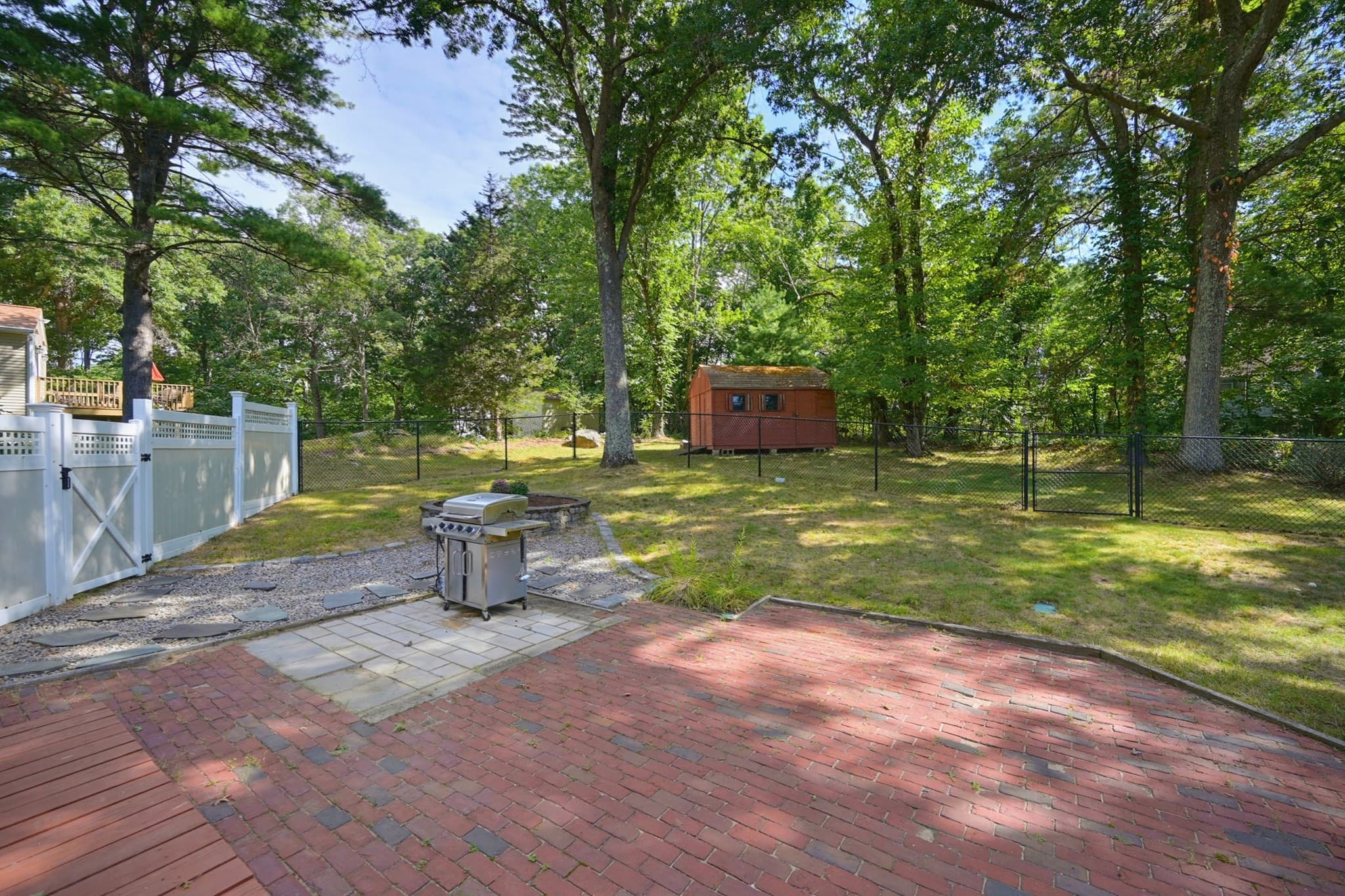 Single Family Residence at 21 Stagecoach Dr, Ashland MA 01721, Ashland, photo 5 of 38