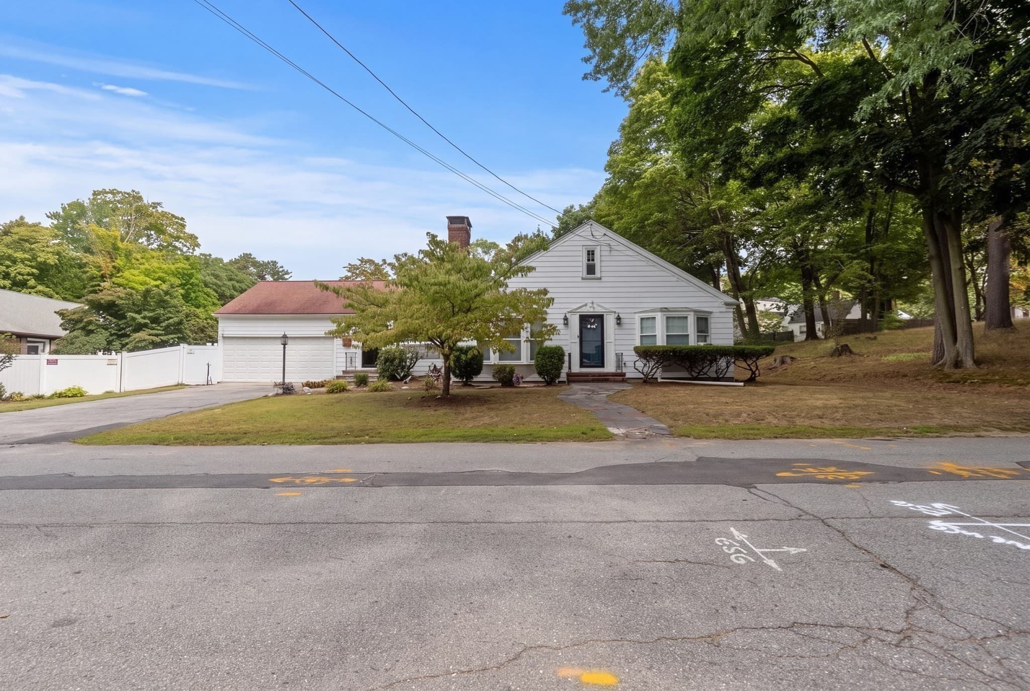 163 Oakside Ave, Methuen MA 01844