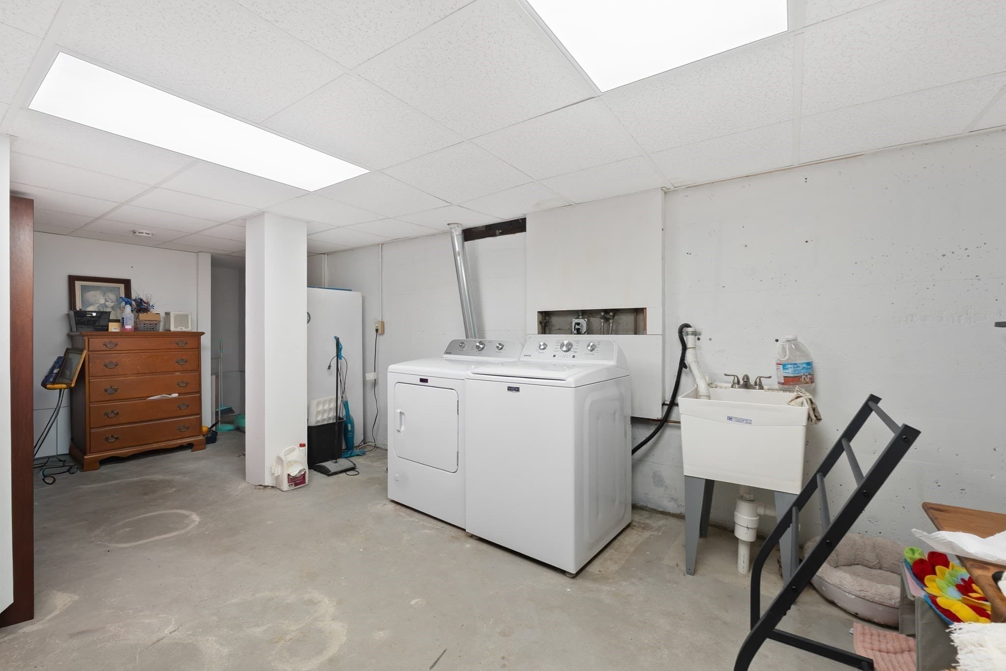 Single Family Residence at 163 Oakside Ave, Methuen MA 01844, Methuen, photo 35 of 42