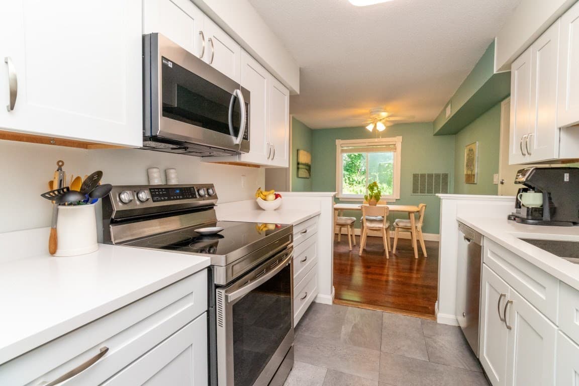 Condominium at 4 Beals Cove Rd # G, Hingham MA 02043, Hingham, photo 12 of 27