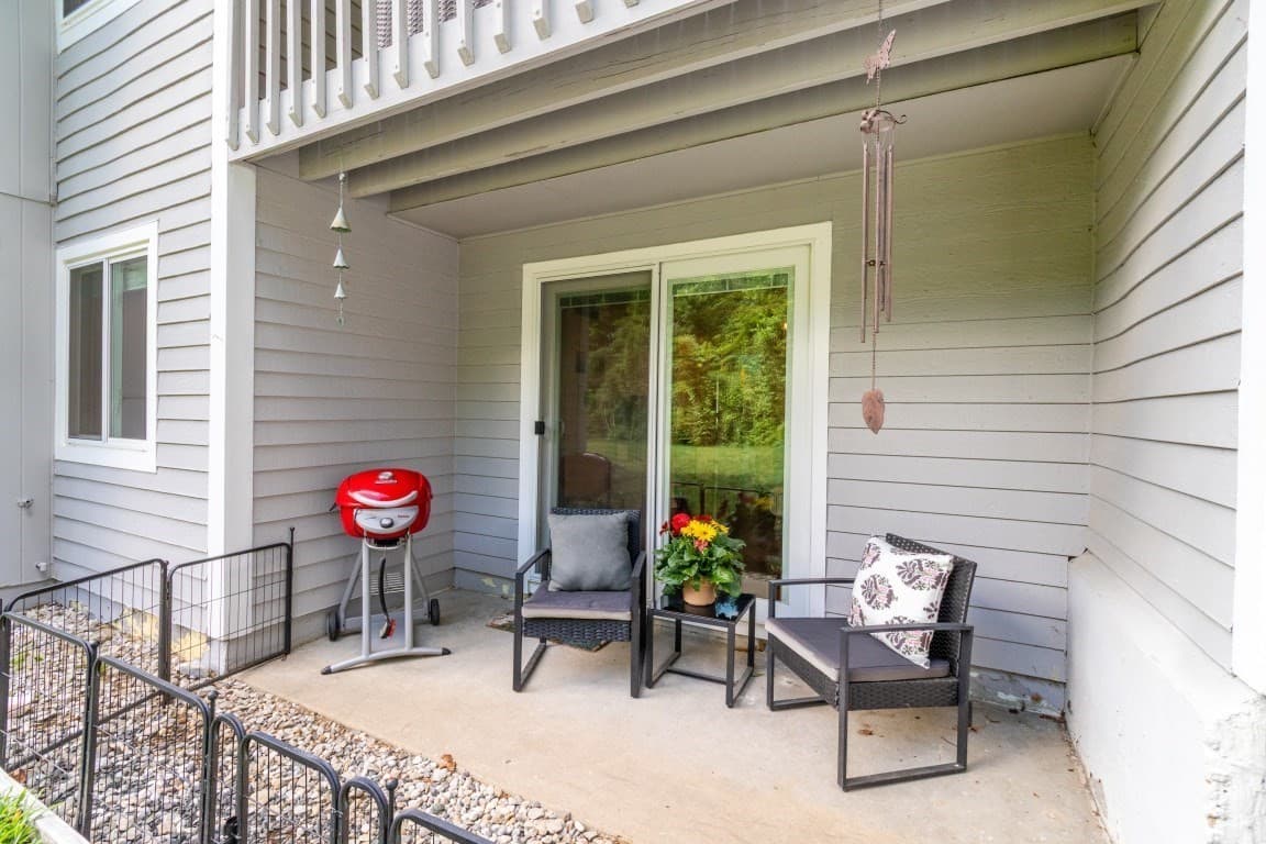 Condominium at 4 Beals Cove Rd # G, Hingham MA 02043, Hingham, photo 3 of 27