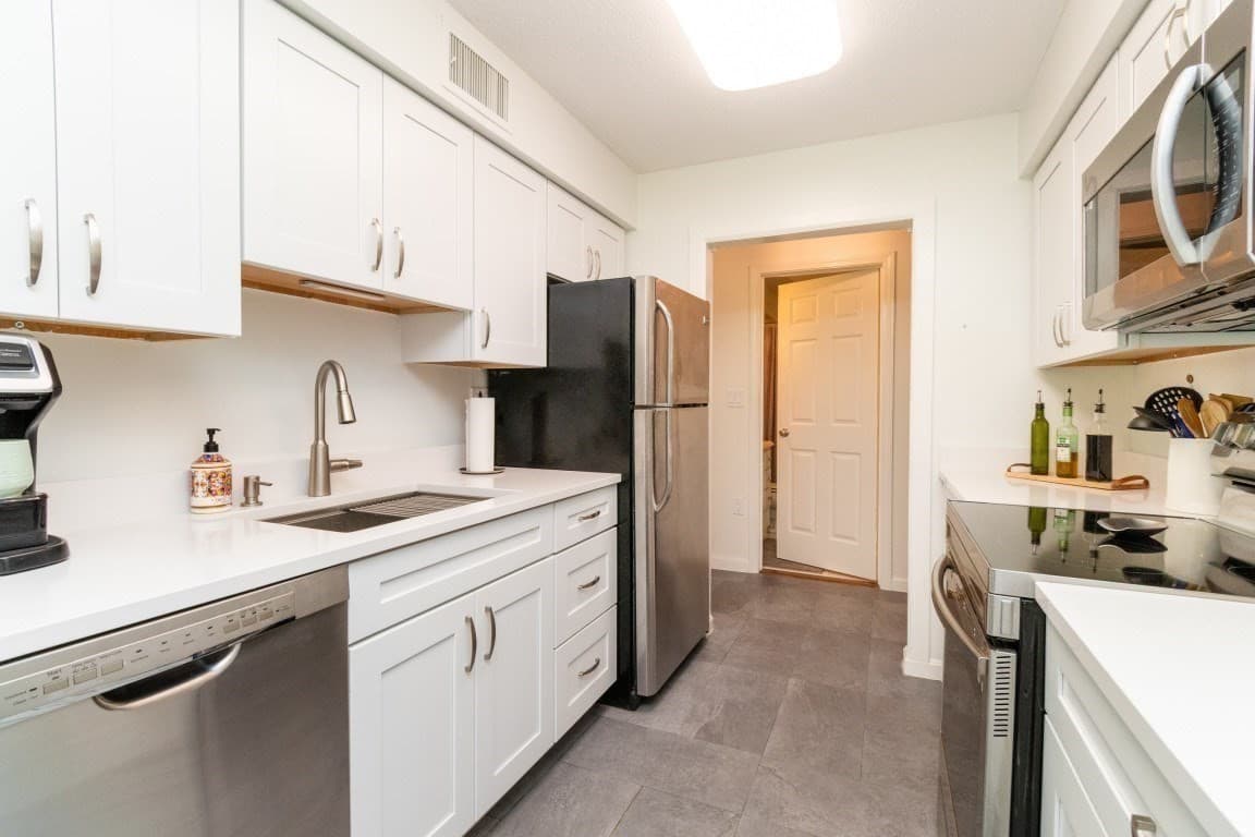 Condominium at 4 Beals Cove Rd # G, Hingham MA 02043, Hingham, photo 14 of 27