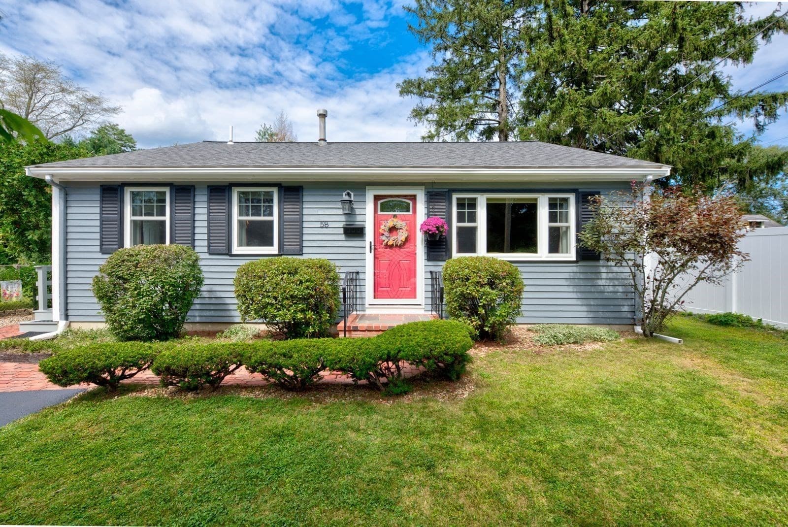 58 Earley St, Brockton MA 02302
