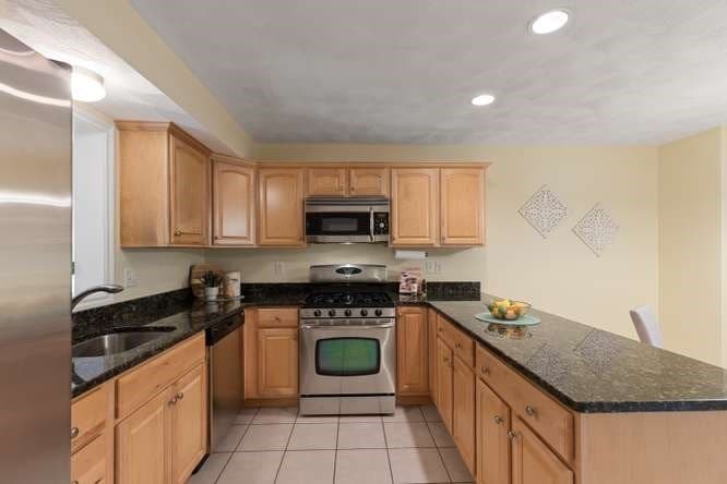 Condominium at 20 Jill's Way # 20, Tewksbury MA 01876, Tewksbury, photo 11 of 33