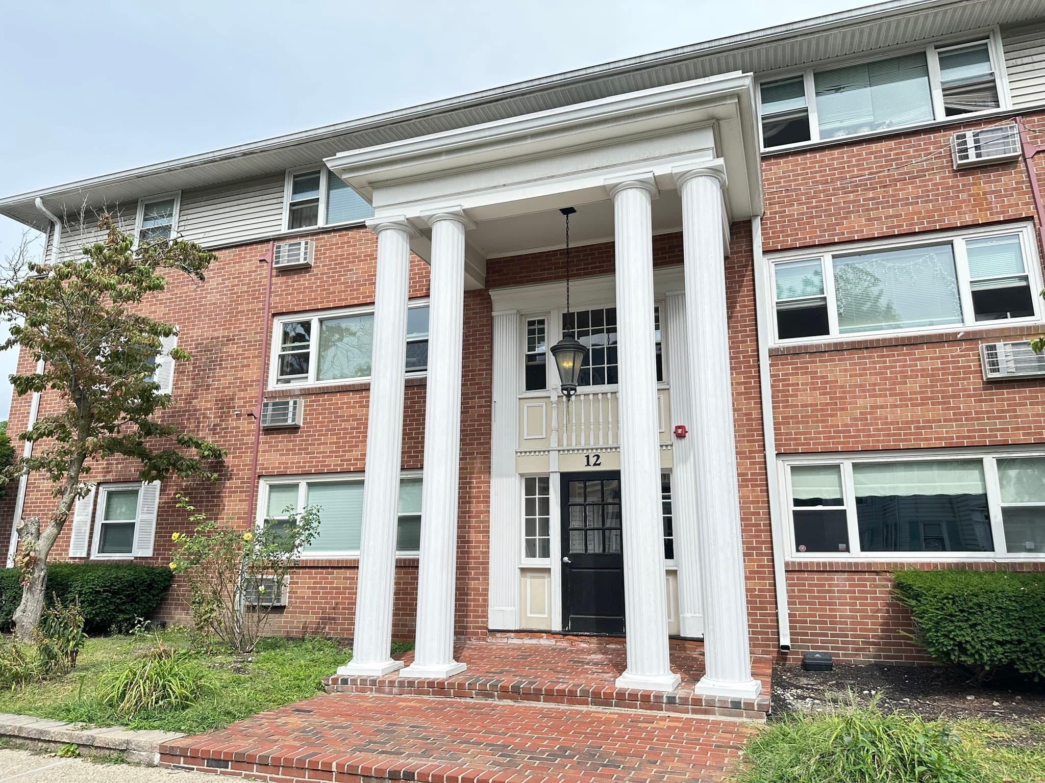 Condominium at 12 Portland St # 7, Lynn MA 01902, Lynn, photo 2 of 21