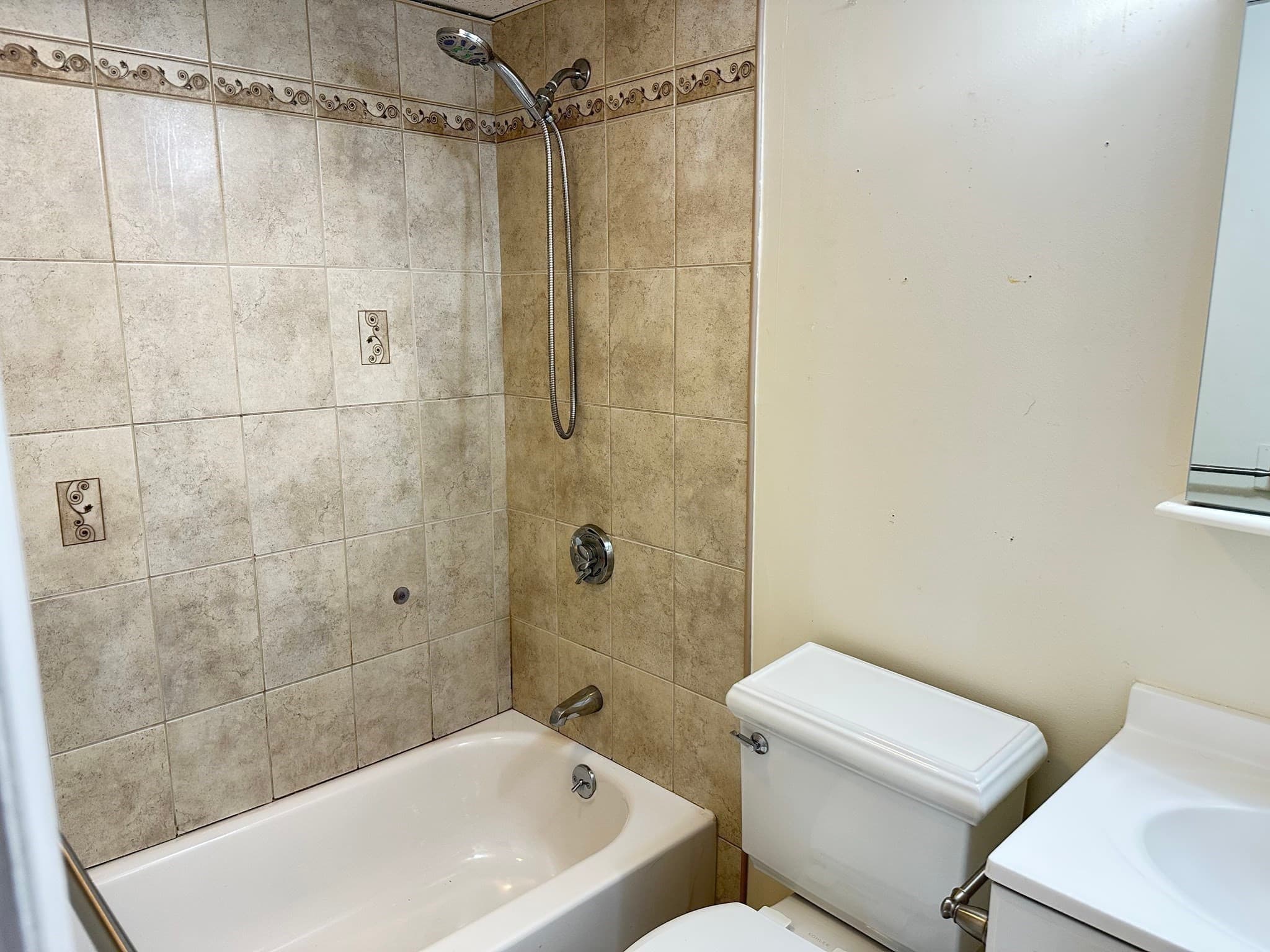 Condominium at 12 Portland St # 7, Lynn MA 01902, Lynn, photo 17 of 21