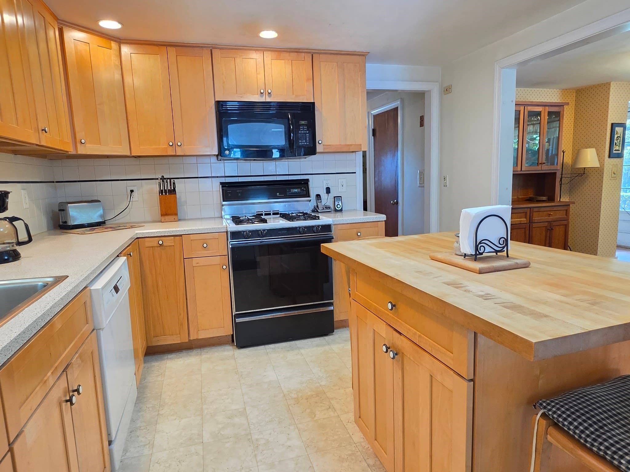 Single Family Residence at 55 Pine Hill Rd, Ashland MA 01721, photo 16 of 33