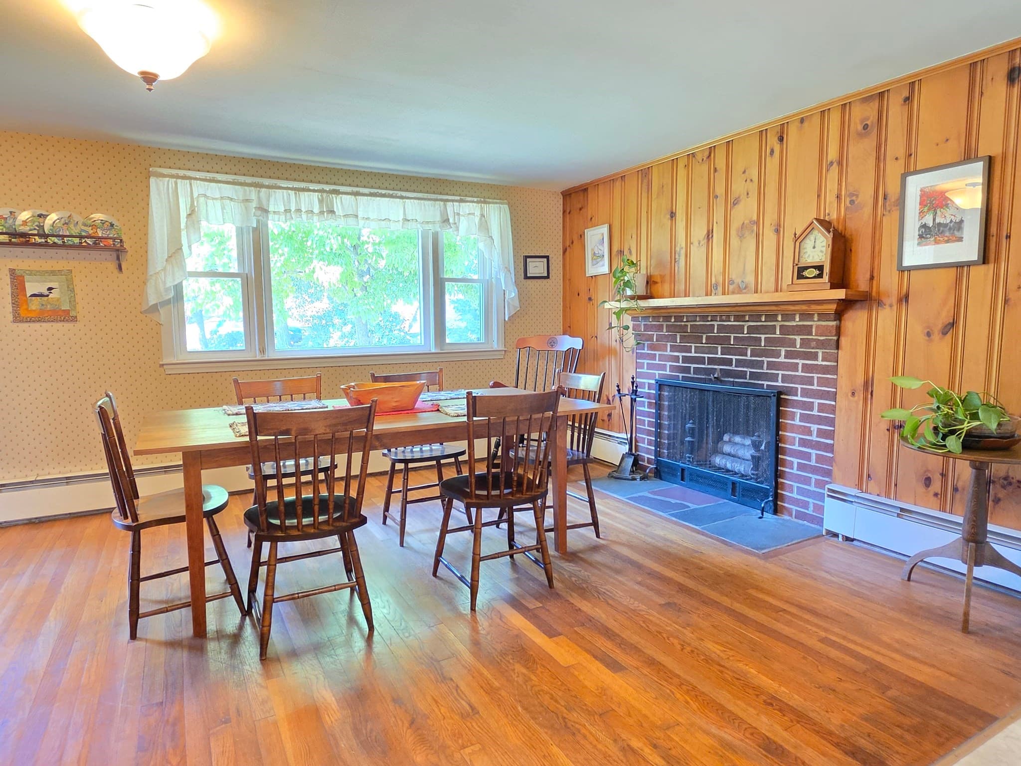 Single Family Residence at 55 Pine Hill Rd, Ashland MA 01721, photo 11 of 33