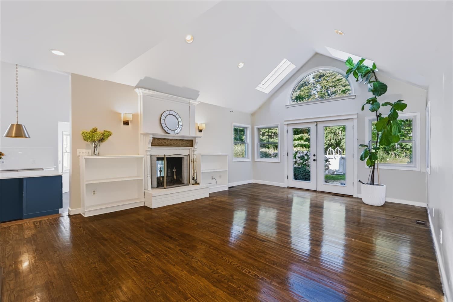 Single Family Residence at 53 Haduk Dr, North Attleboro MA 02760, North Attleboro, photo 9 of 42