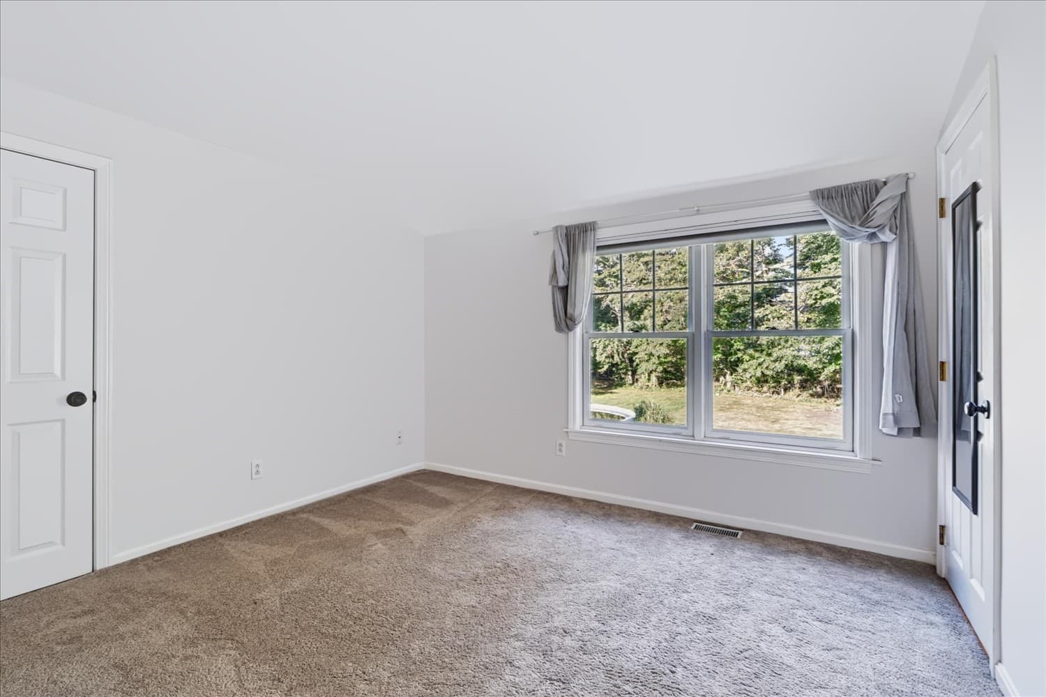 Single Family Residence at 53 Haduk Dr, North Attleboro MA 02760, North Attleboro, photo 35 of 42