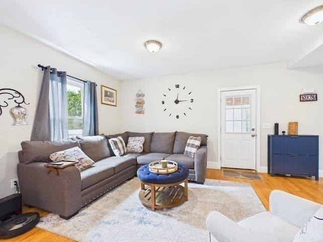 Single Family Residence at 275 Holmes St., Halifax MA 02338, Halifax, photo 9 of 28