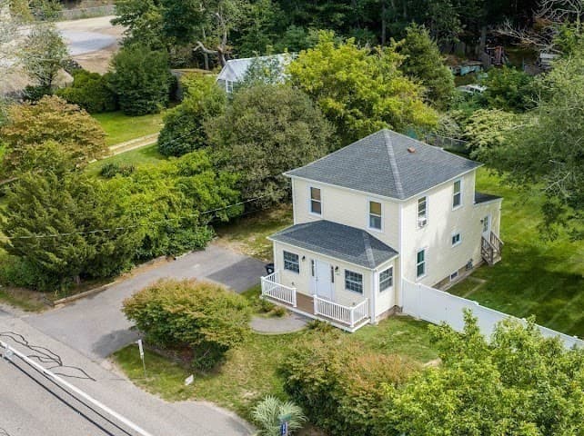 Single Family Residence at 275 Holmes St., Halifax MA 02338, Halifax, photo 4 of 28