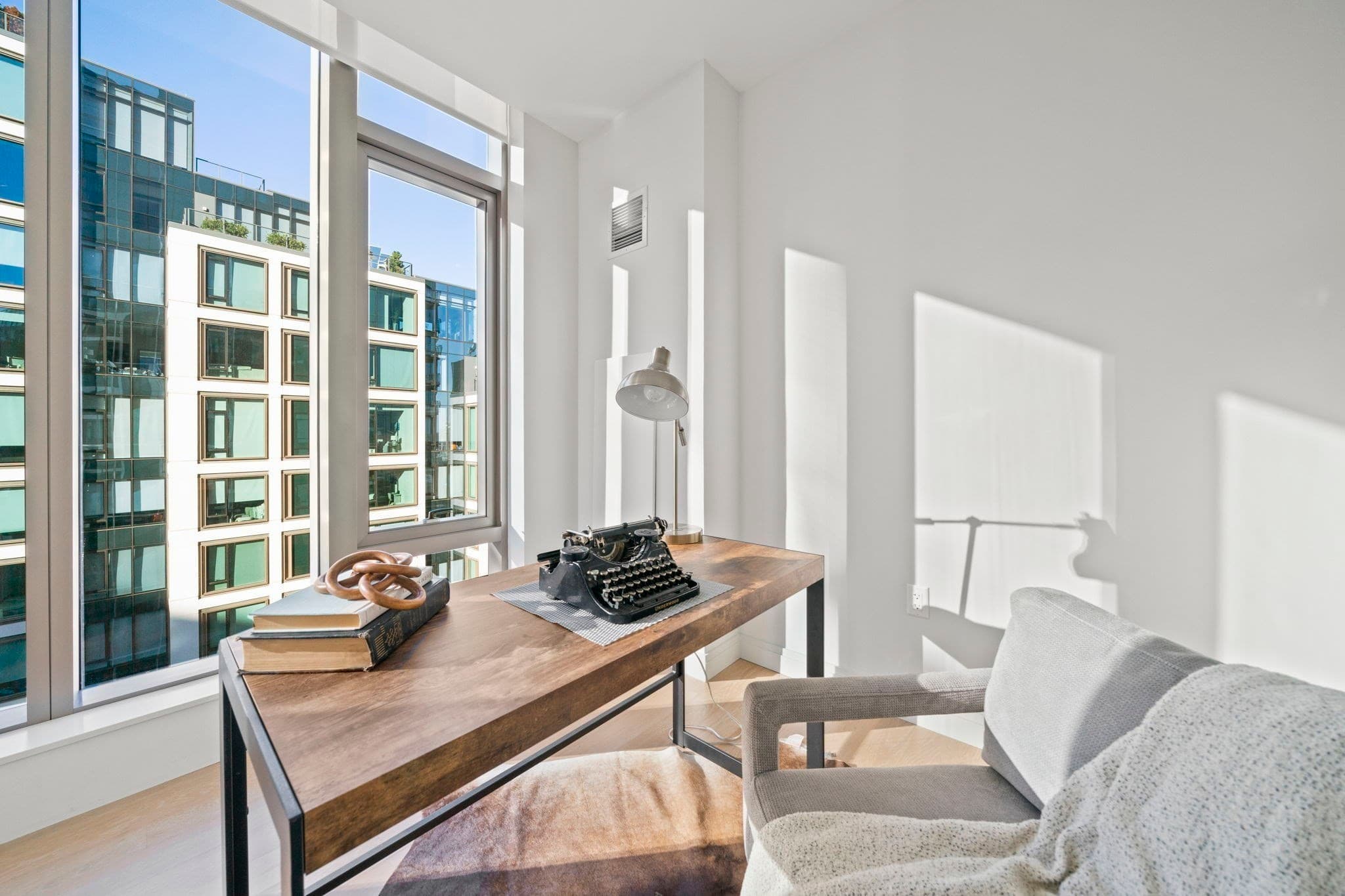 Condominium at 135 Seaport Blvd # 1703, Boston MA 02210, photo 6 of 30