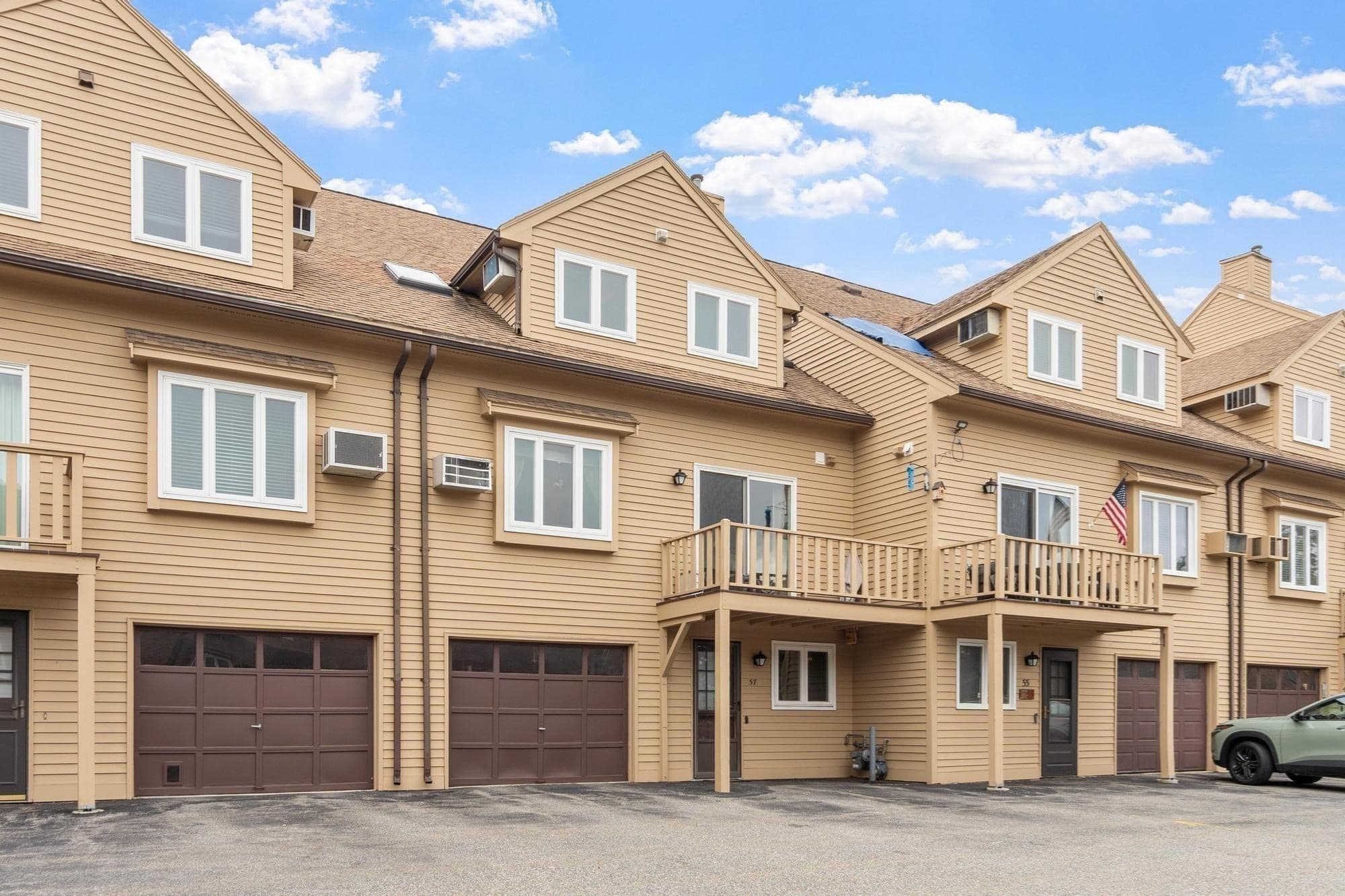 Condominium at 57 Casablanca Ct # 57, Haverhill MA 01832, Haverhill, photo 30 of 36