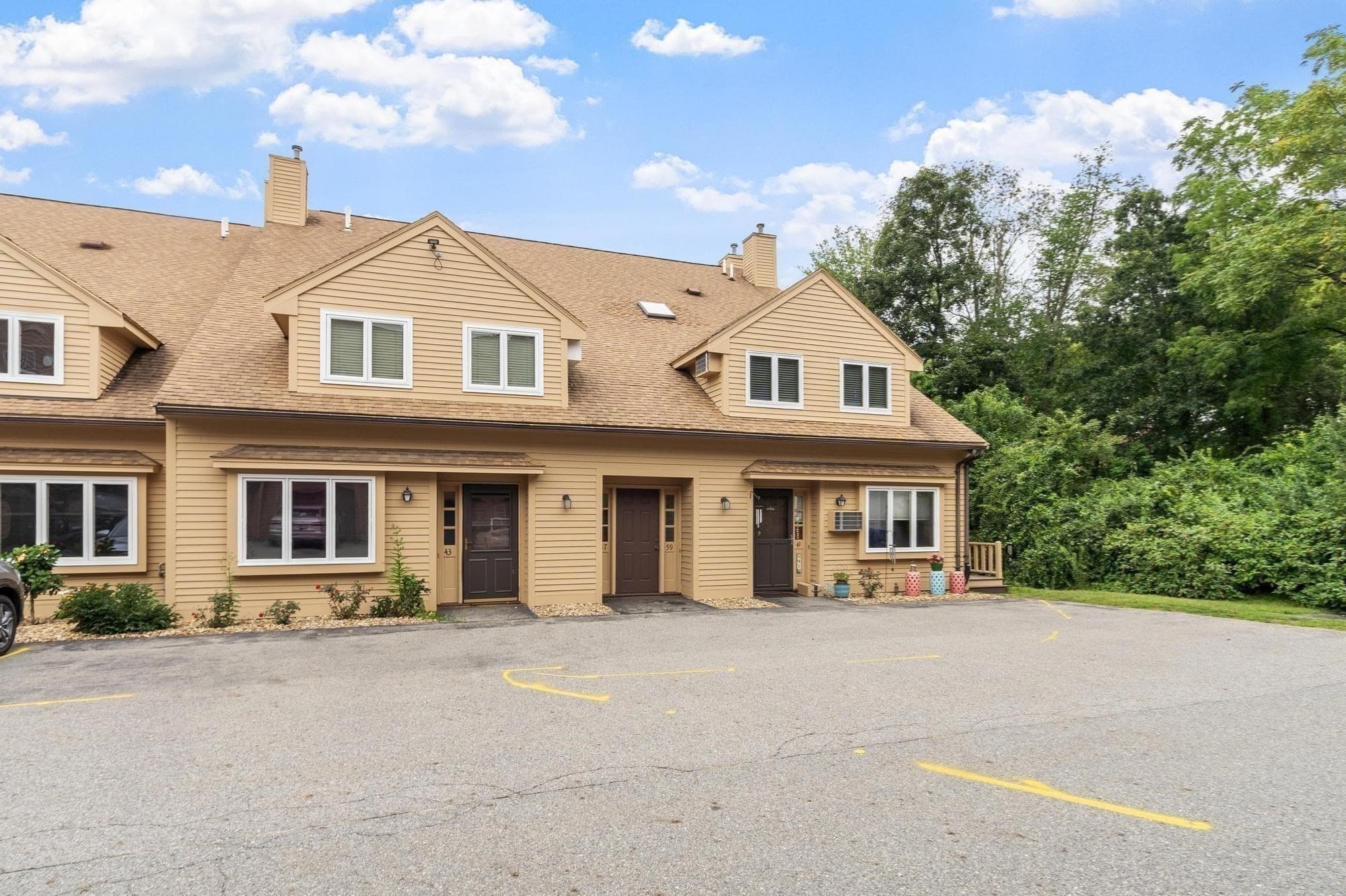 Condominium at 57 Casablanca Ct # 57, Haverhill MA 01832, Haverhill, photo 29 of 36
