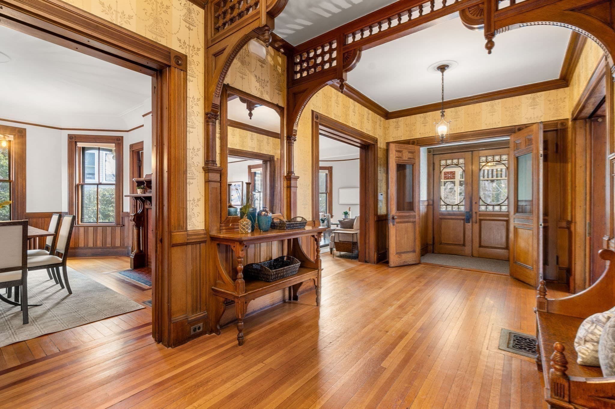 Single Family Residence at 44 Putnam Street, Newton MA 02465, Newton, photo 5 of 42
