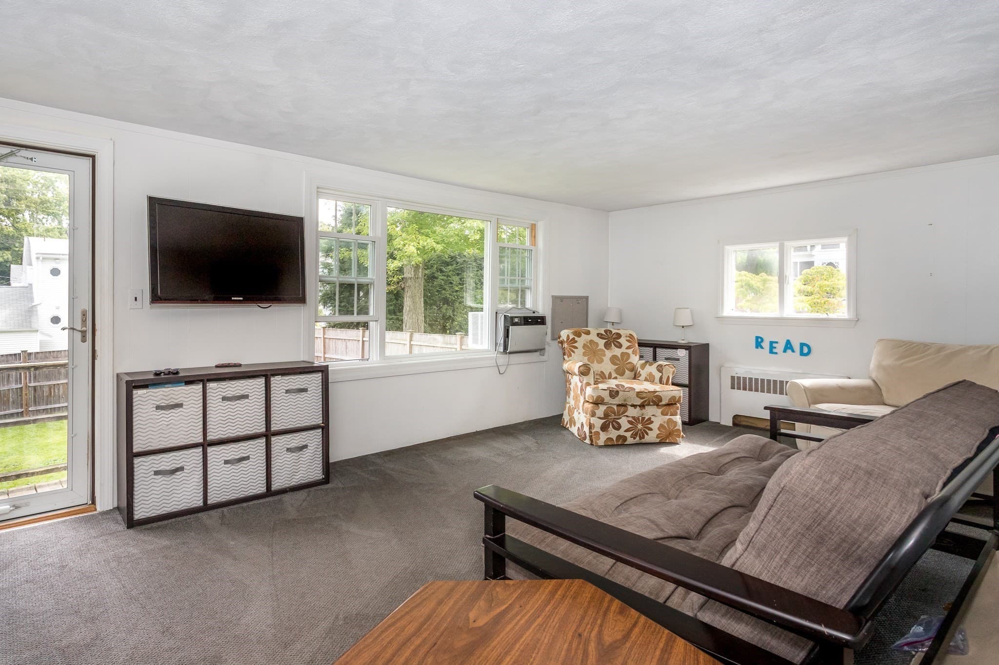Single Family Residence at 133 Gulliver St, Milton MA 02186, Milton, photo 6 of 17