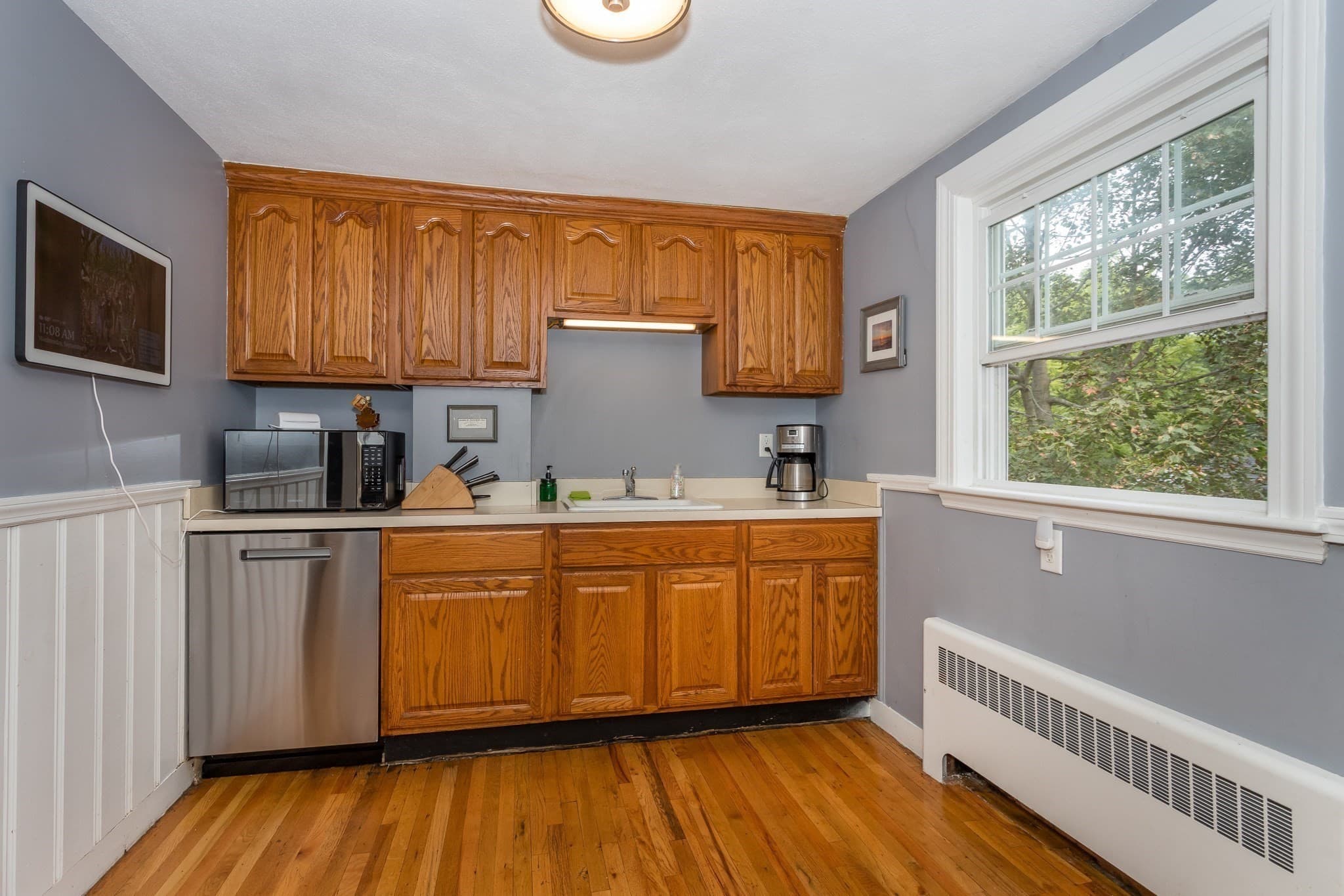 Single Family Residence at 133 Gulliver St, Milton MA 02186, Milton, photo 8 of 17