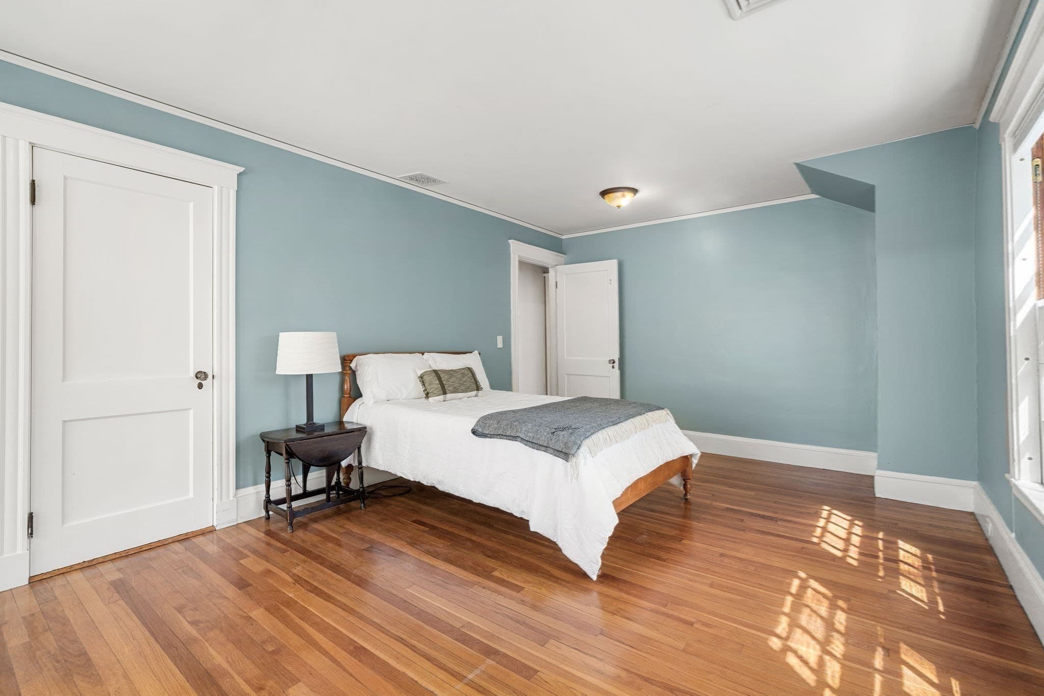 Single Family Residence at 292 Pond St, Brookline MA 02130, Brookline, photo 32 of 41