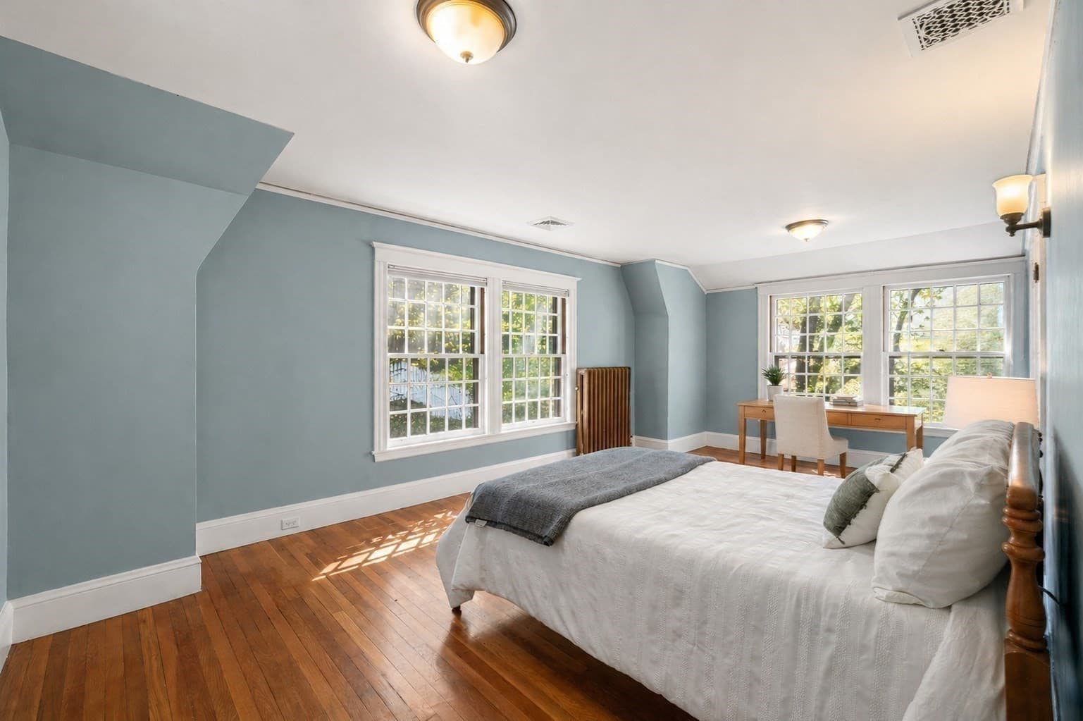 Single Family Residence at 292 Pond St, Brookline MA 02130, Brookline, photo 31 of 41