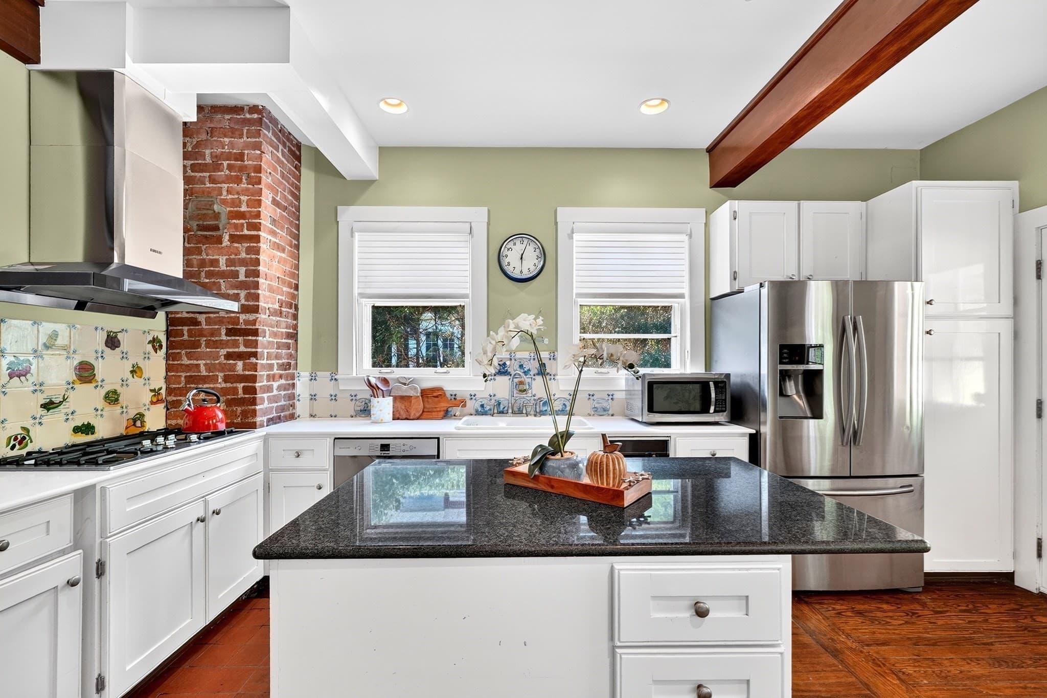 Single Family Residence at 127 Commonwealth Ave, Newton MA 02467, Newton, photo 9 of 38