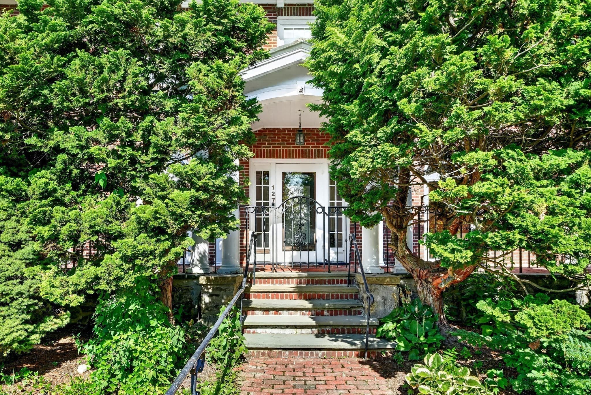 Single Family Residence at 127 Commonwealth Ave, Newton MA 02467, Newton, photo 34 of 38