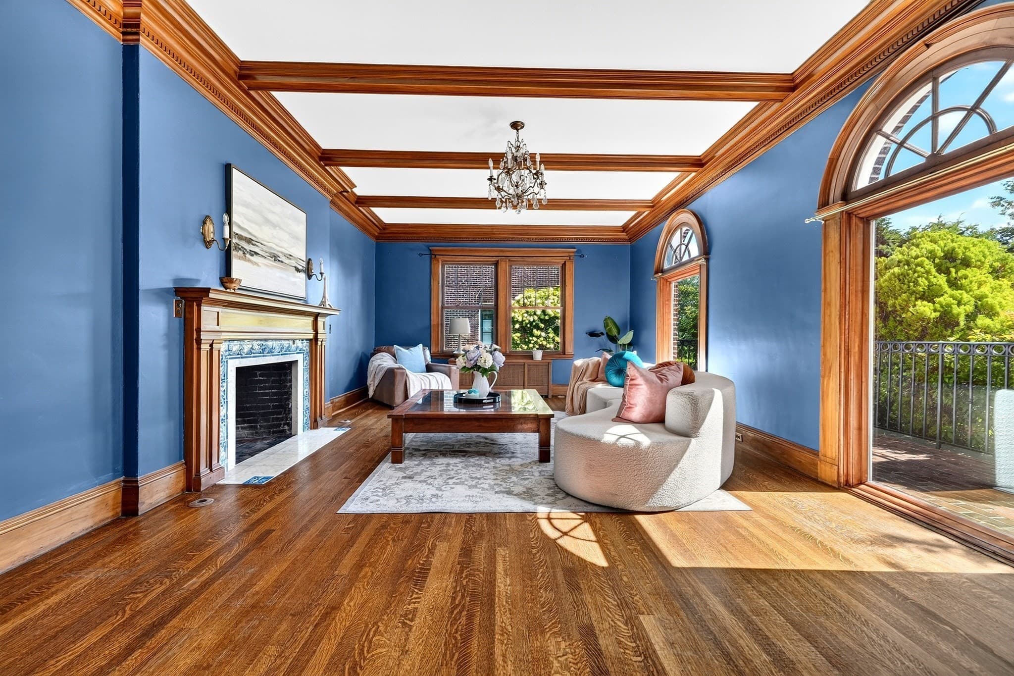 Single Family Residence at 127 Commonwealth Ave, Newton MA 02467, Newton, photo 4 of 38