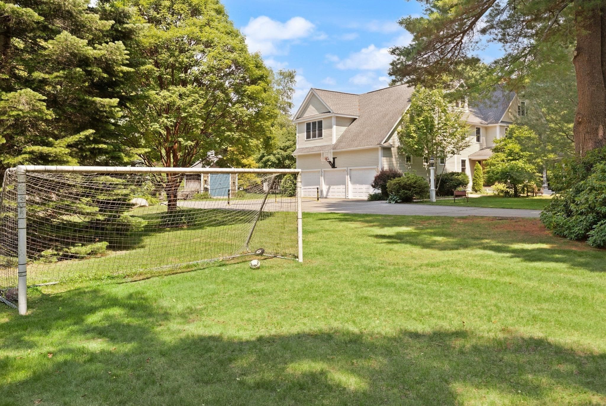 Single Family Residence at 12 Quaker Lady Ln, Sudbury MA 01776, Sudbury, photo 38 of 41