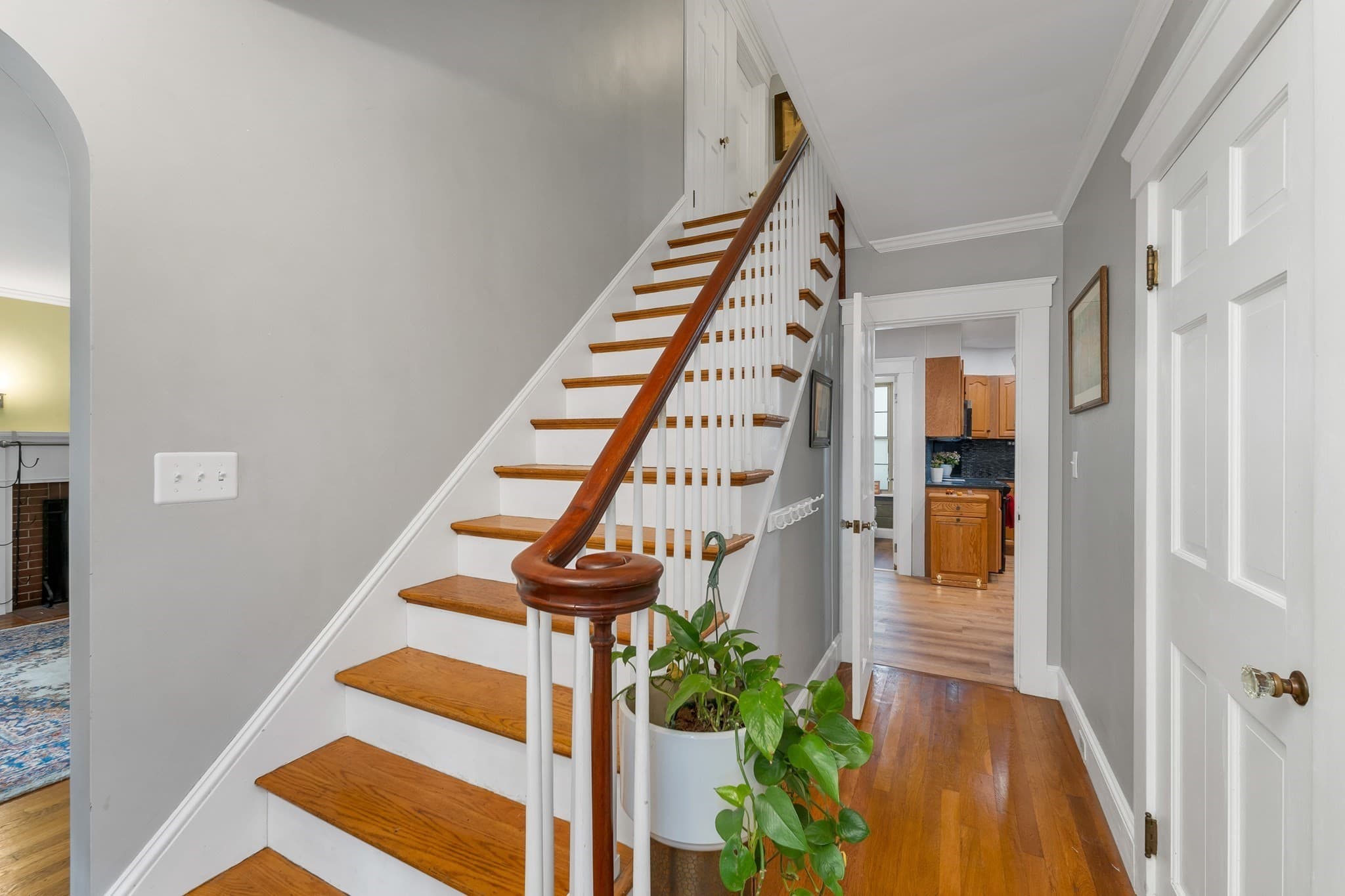Single Family Residence at 5 Grant St, Chelmsford MA 01863, Chelmsford, photo 2 of 41