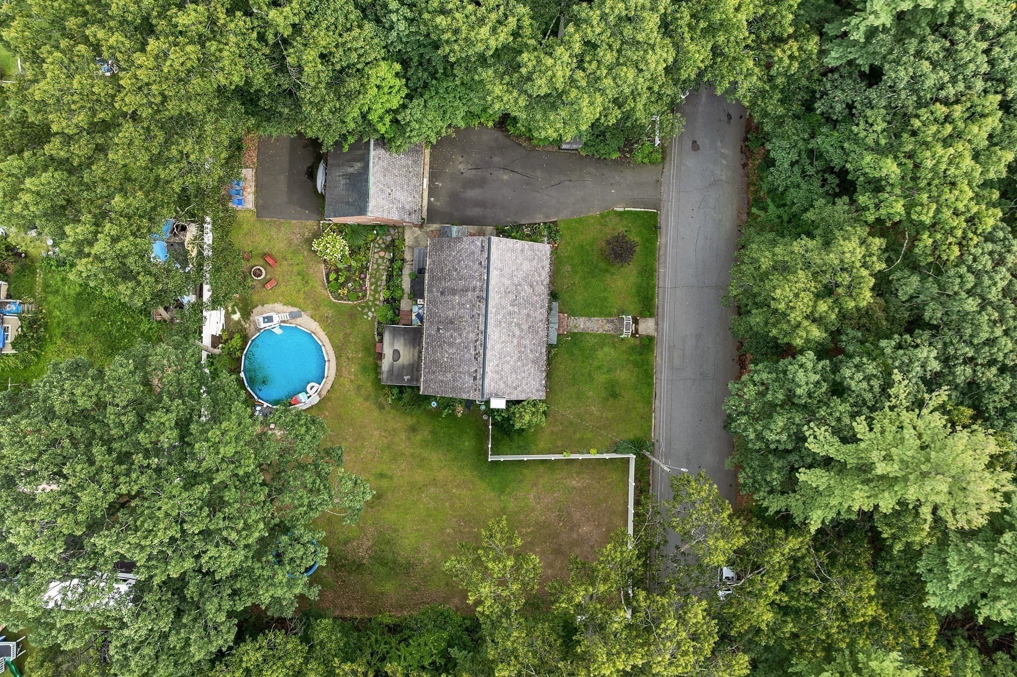 Single Family Residence at 5 Grant St, Chelmsford MA 01863, Chelmsford, photo 33 of 41