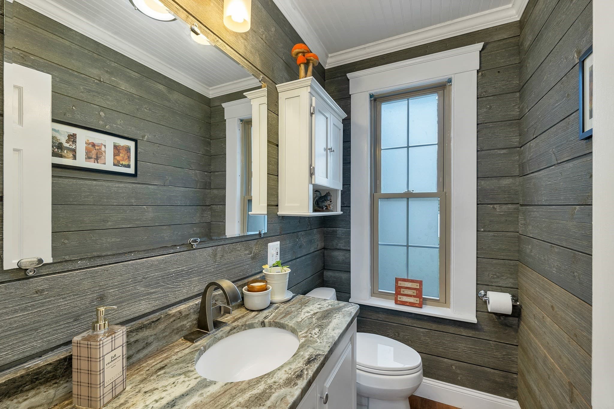 Single Family Residence at 5 Grant St, Chelmsford MA 01863, Chelmsford, photo 15 of 41