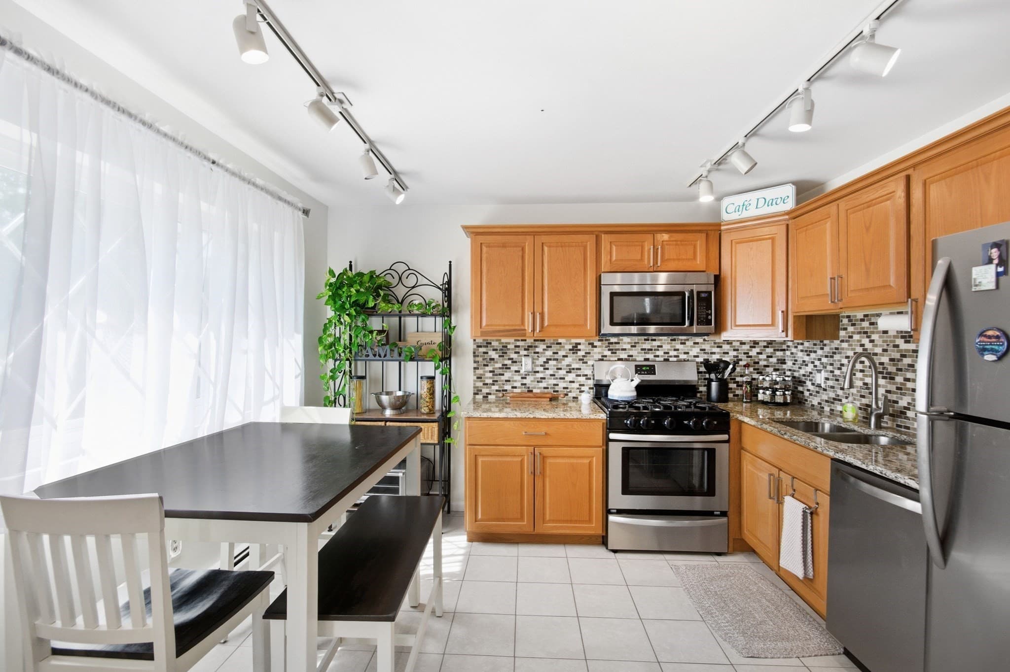 Condominium at 30 Fernview Ave # 6, North Andover MA 01845, North Andover, photo 13 of 33