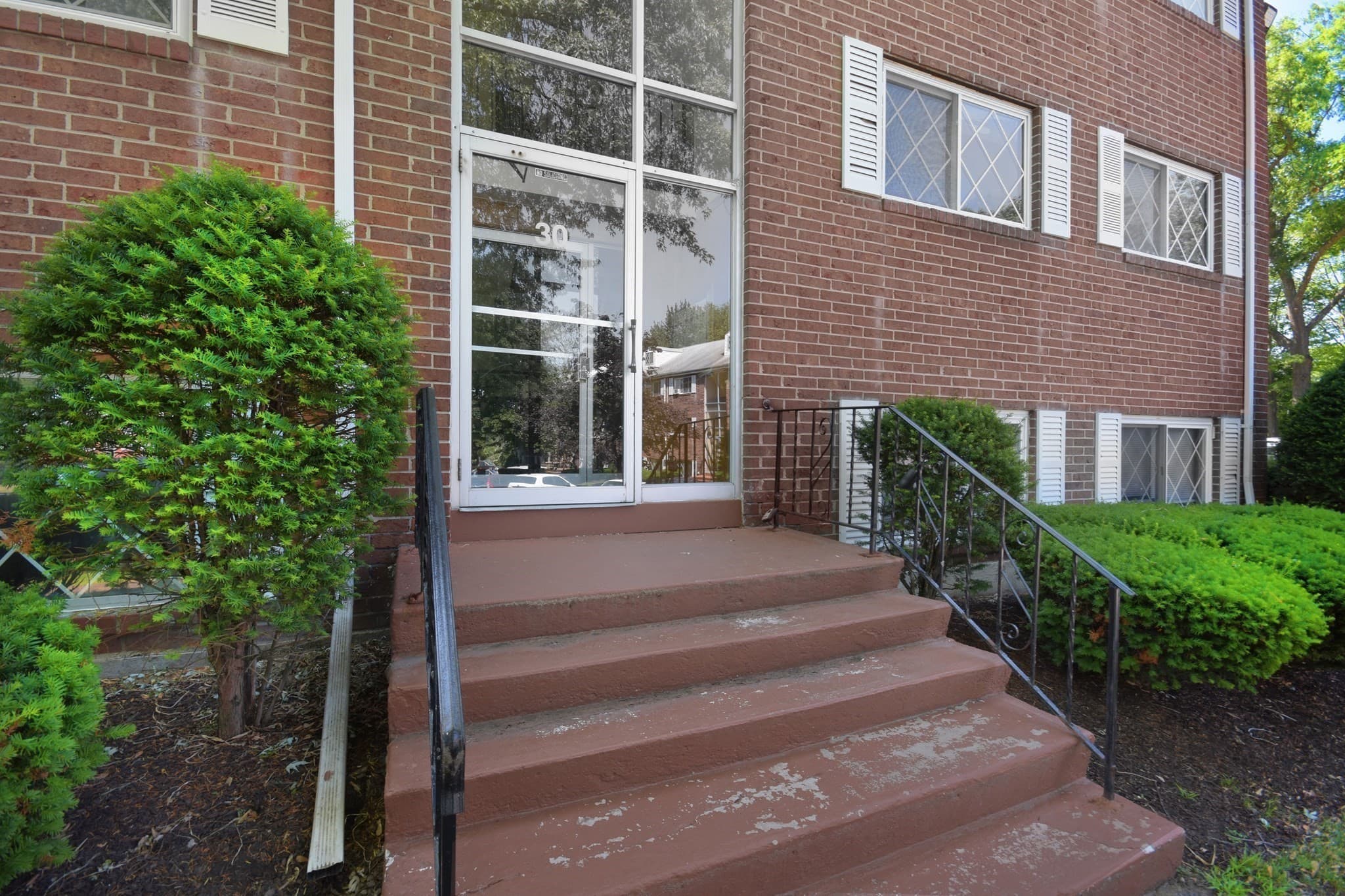 Condominium at 30 Fernview Ave # 6, North Andover MA 01845, North Andover, photo 4 of 33