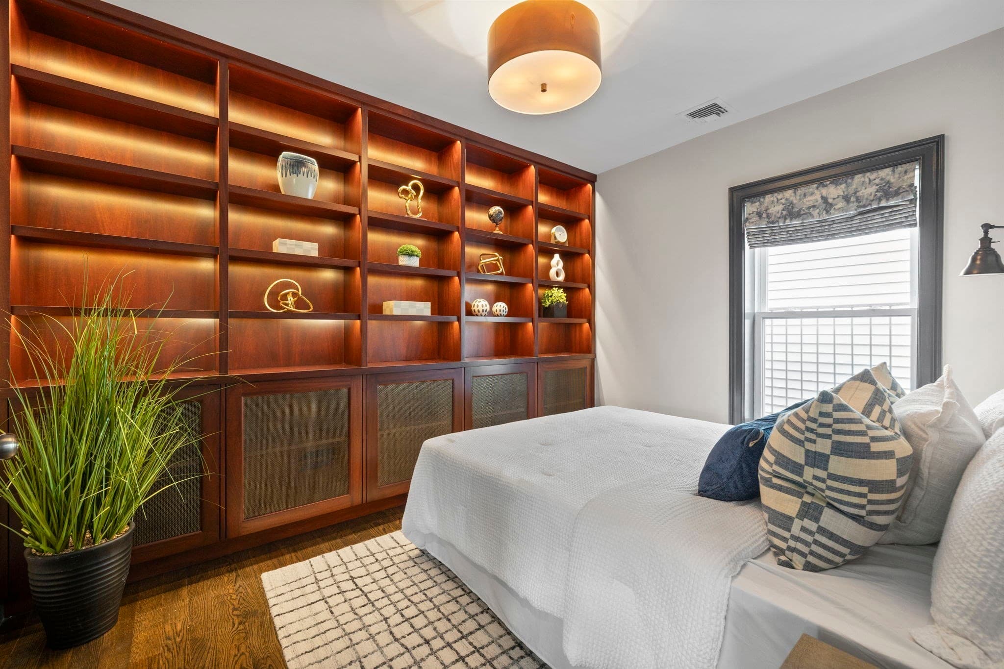Condominium at 580 E 2nd St # 6, Boston MA 02127, Boston, photo 10 of 23