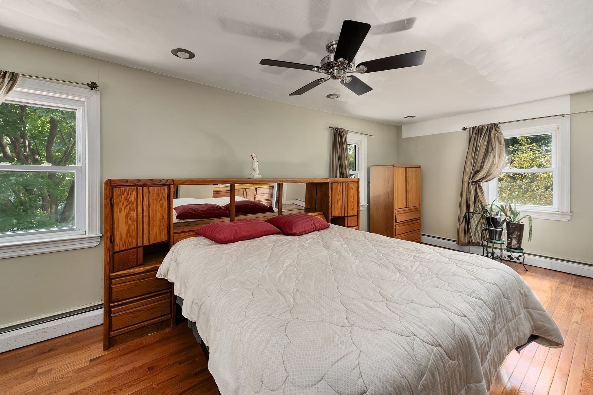 Single Family Residence at 37 Riverdale Ave, Haverhill MA 01835, Haverhill, photo 13 of 33