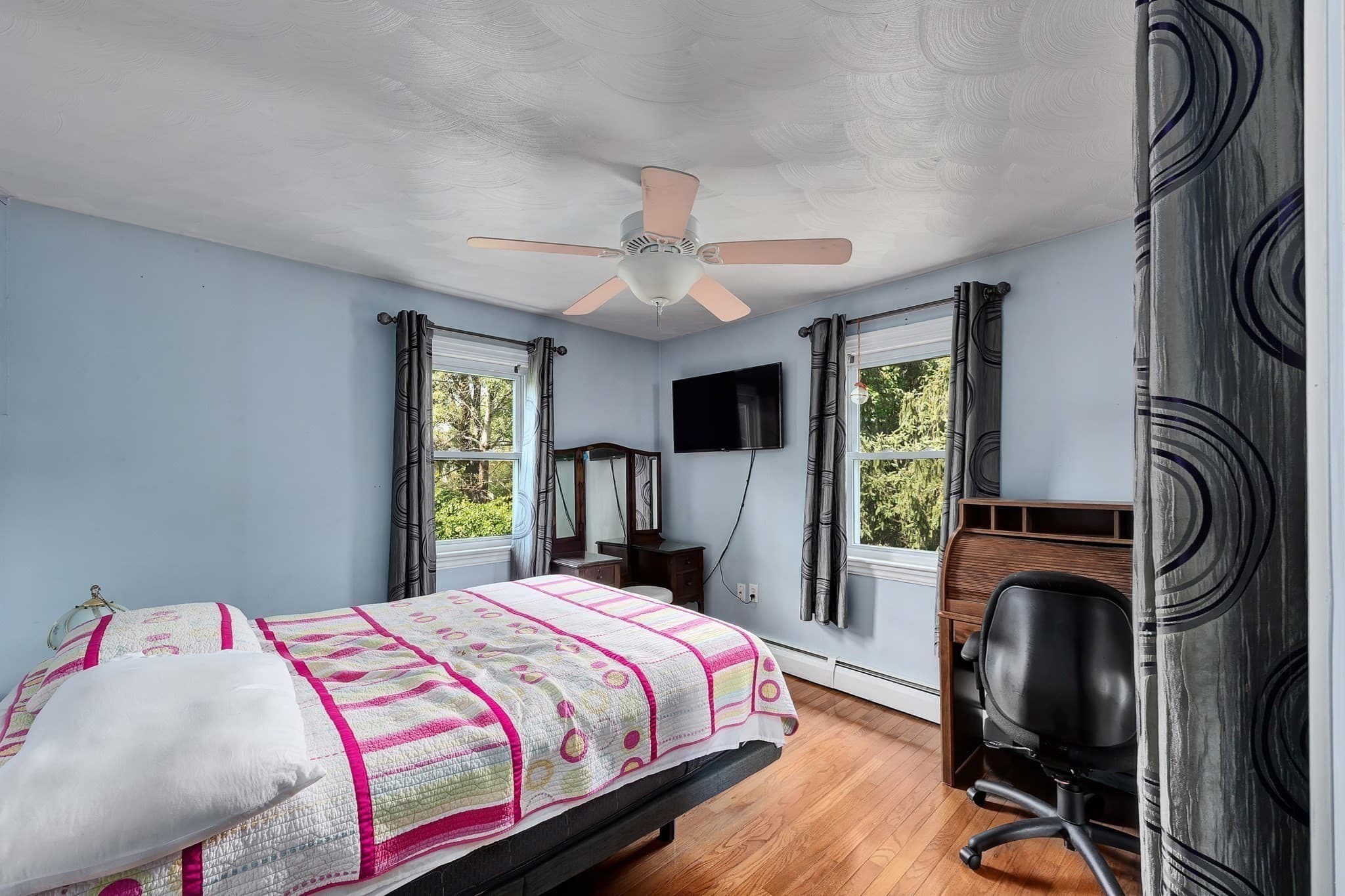Single Family Residence at 37 Riverdale Ave, Haverhill MA 01835, Haverhill, photo 16 of 33