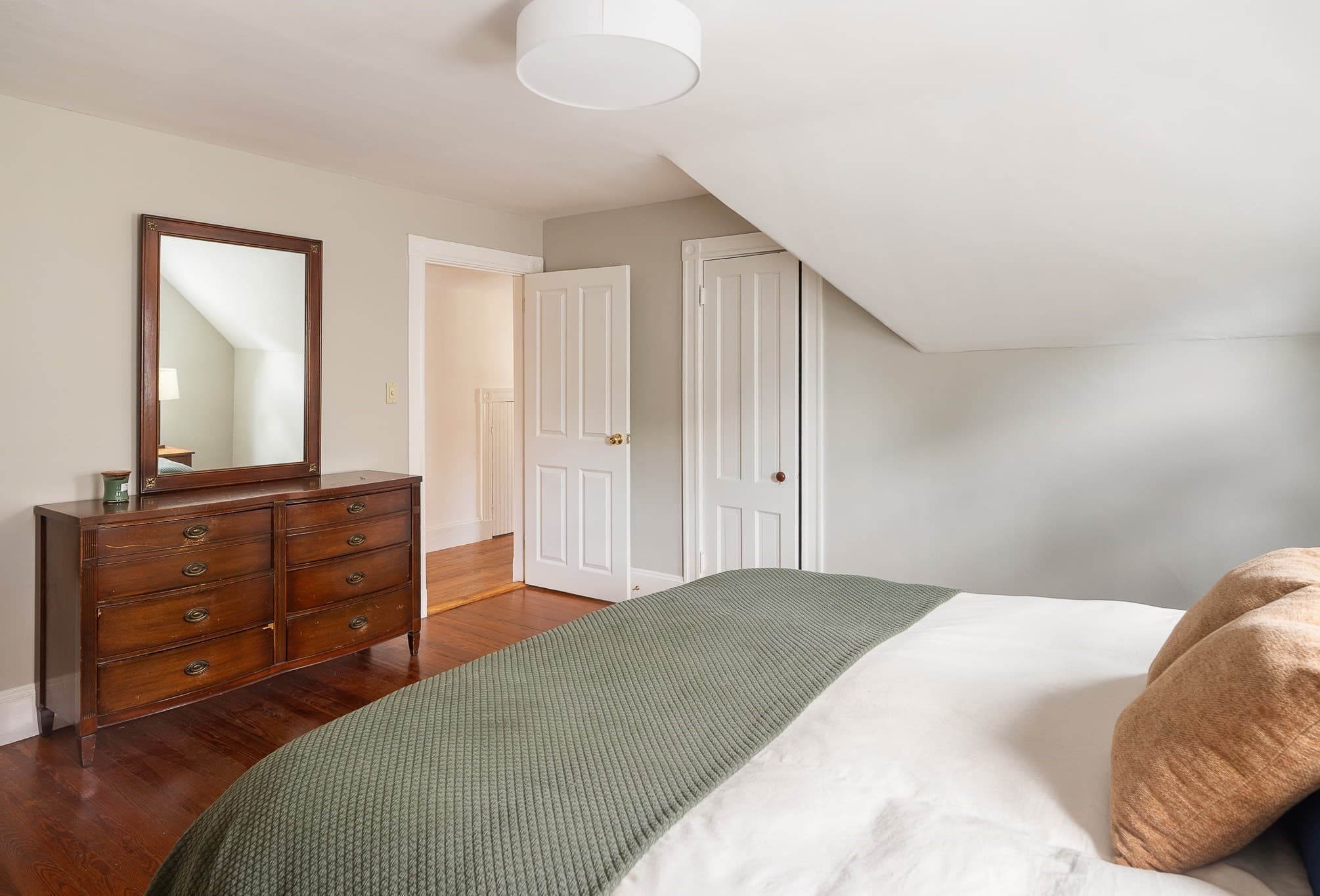 Multi Family at 76 Orchard, Cambridge MA 02140, Cambridge, photo 23 of 40