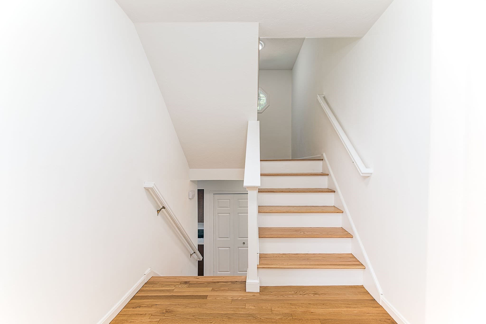 Condominium at 29 Oak Knoll Dr. # 29, North Attleboro MA 02760, North Attleboro, photo 19 of 40