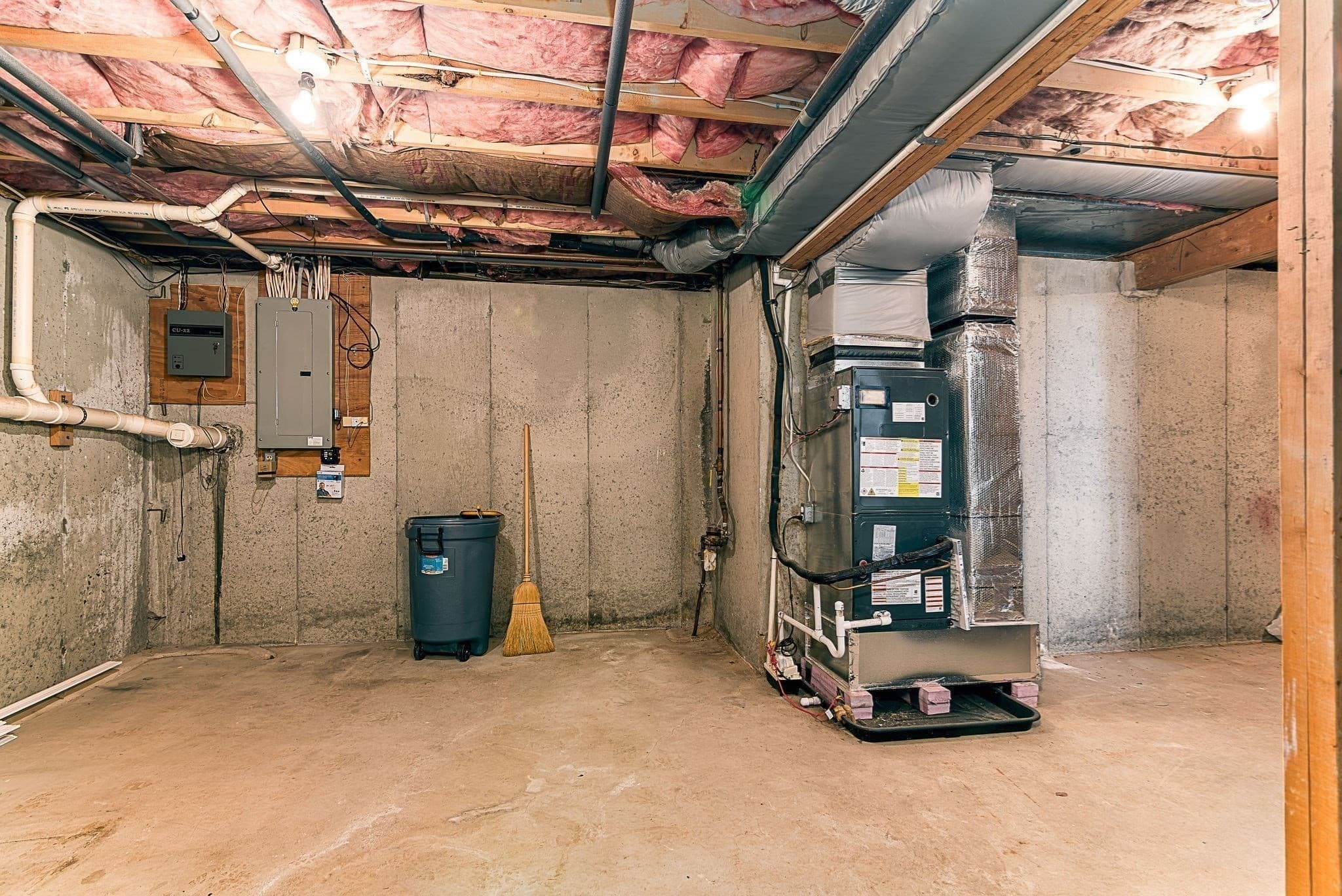 Condominium at 29 Oak Knoll Dr. # 29, North Attleboro MA 02760, North Attleboro, photo 35 of 40