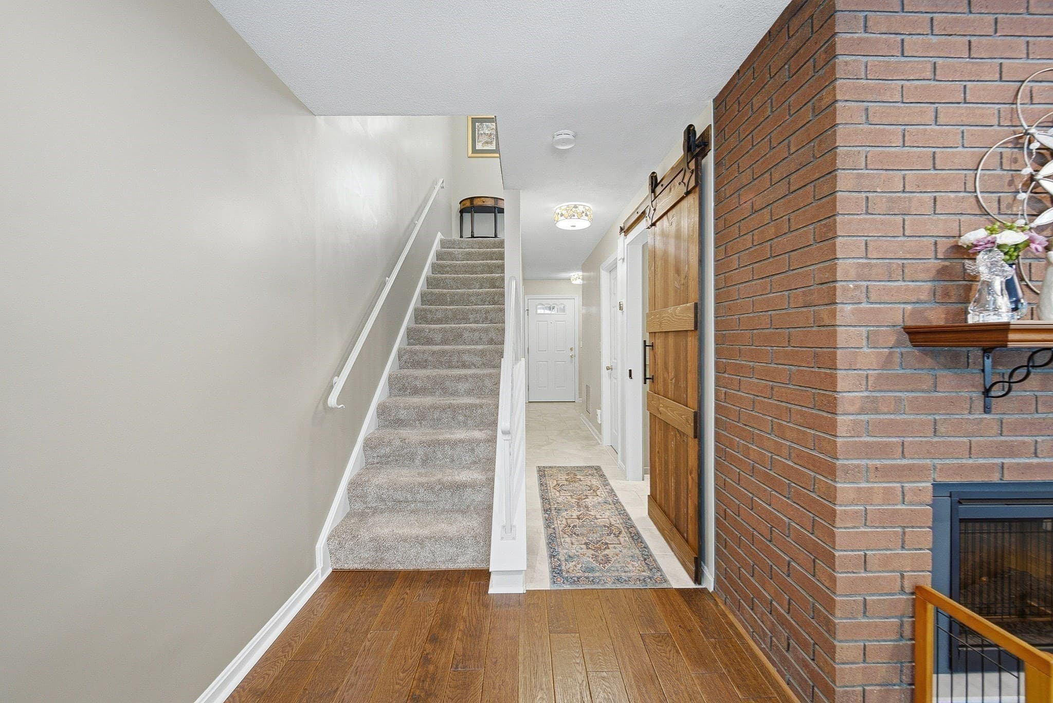 Condominium at 16 Country Club Rd # 16, Peabody MA 01960, Peabody, photo 13 of 41