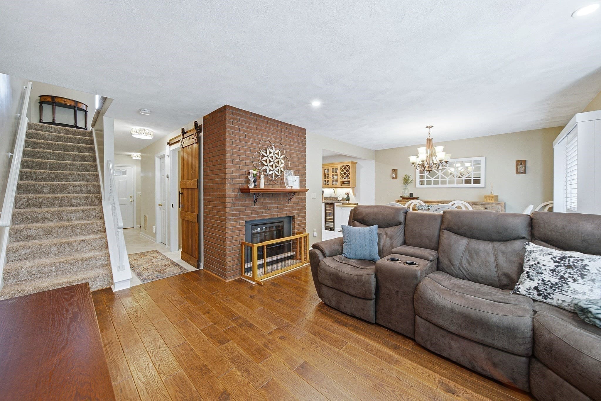 Condominium at 16 Country Club Rd # 16, Peabody MA 01960, Peabody, photo 11 of 41