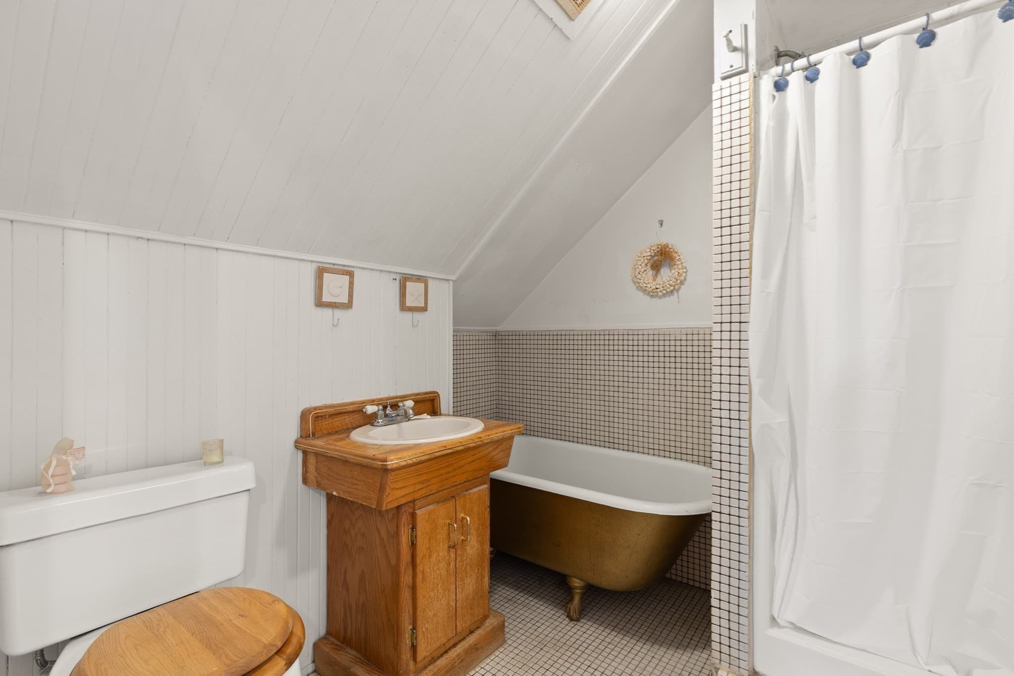Condominium at 405 Main Street # 6, Haverhill MA 01830, Haverhill, photo 10 of 11