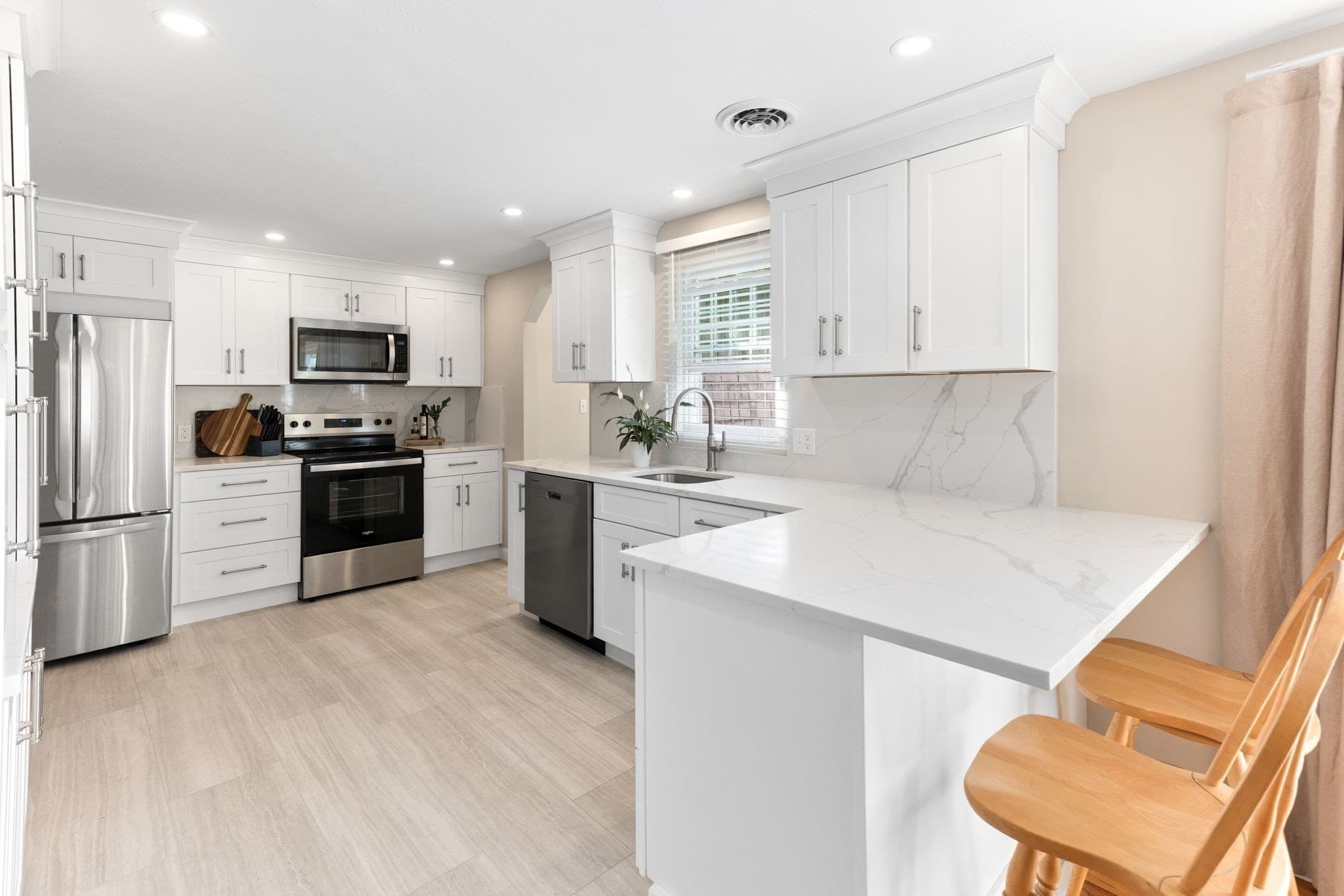 Condominium at 354 Twin Lakes Dr # 354, Halifax MA 02338, Halifax, photo 4 of 41
